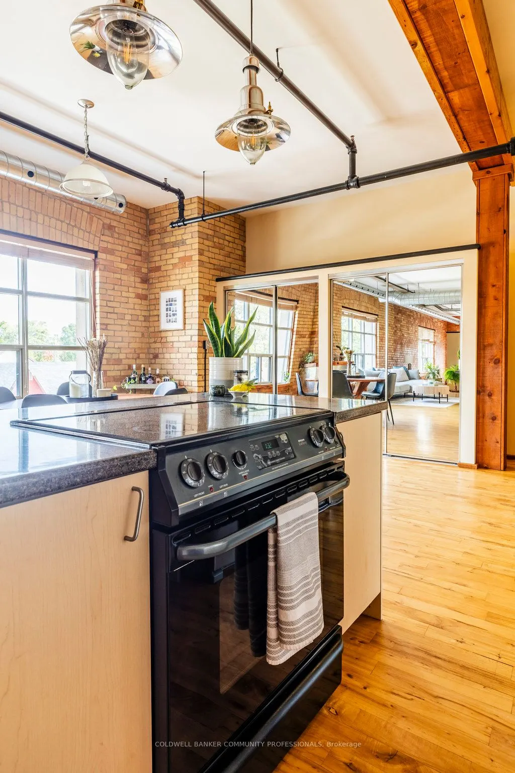 36 Margaret Street, #44