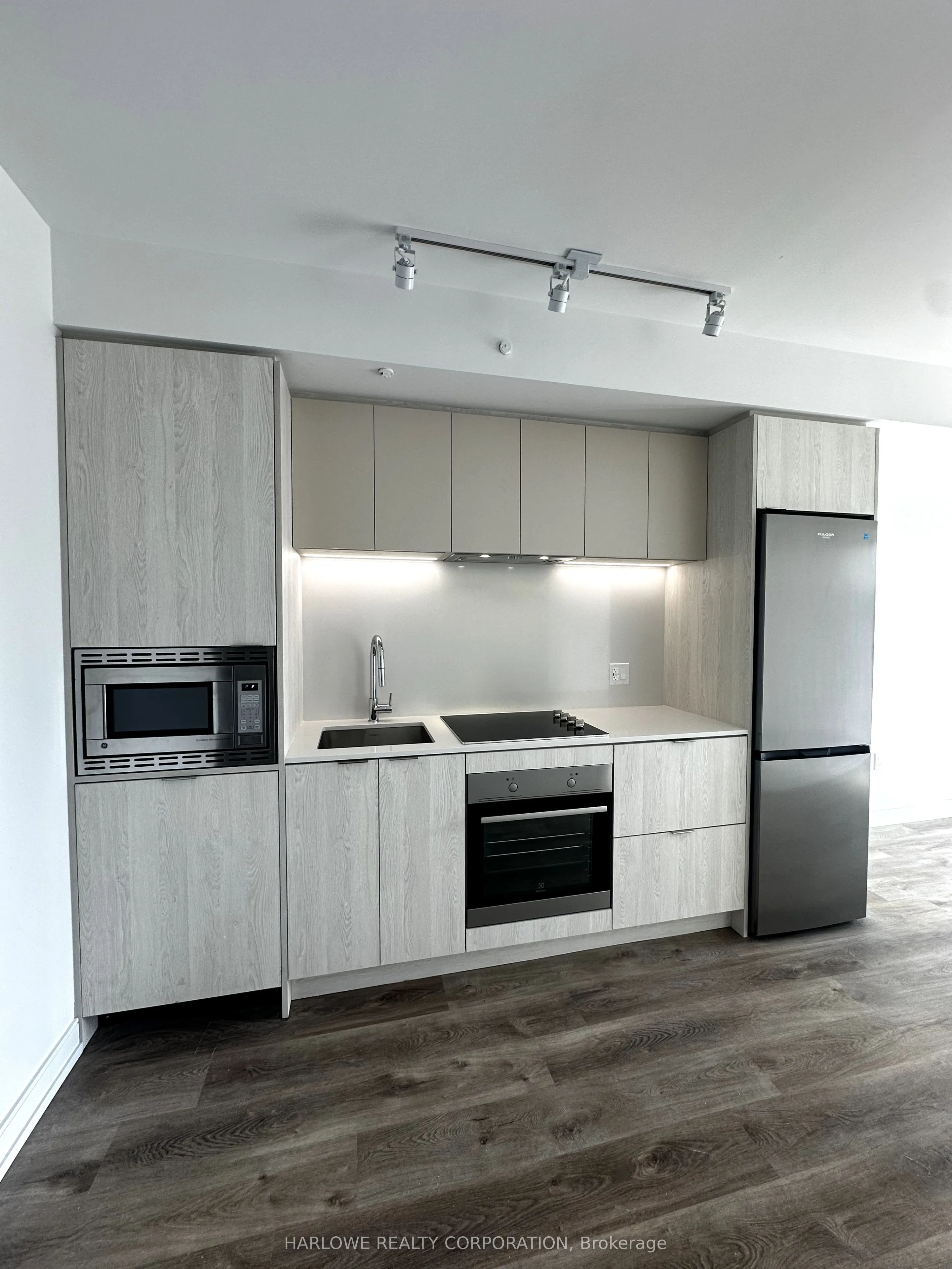 1 Jarvis Street, #1207