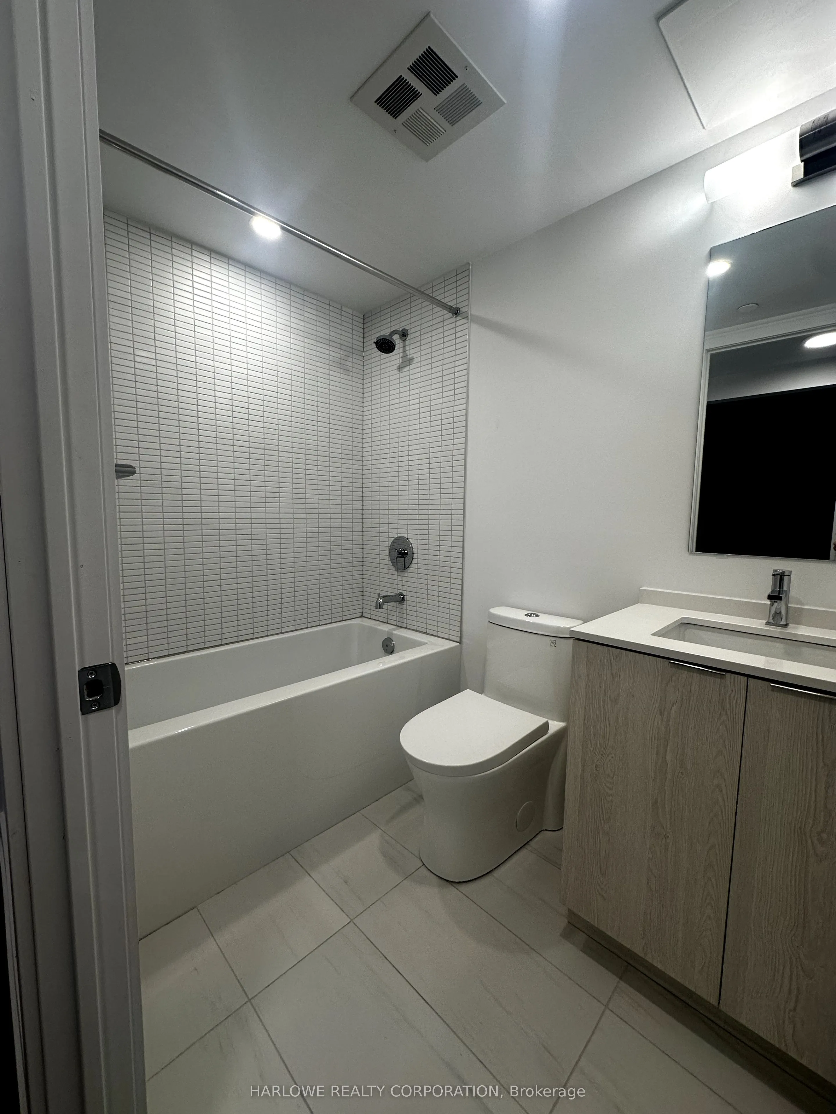 1 Jarvis Street, #1207