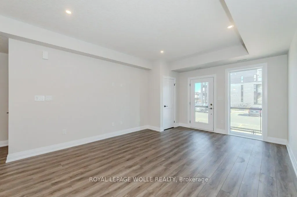 261 Woodbine Avenue, #24
