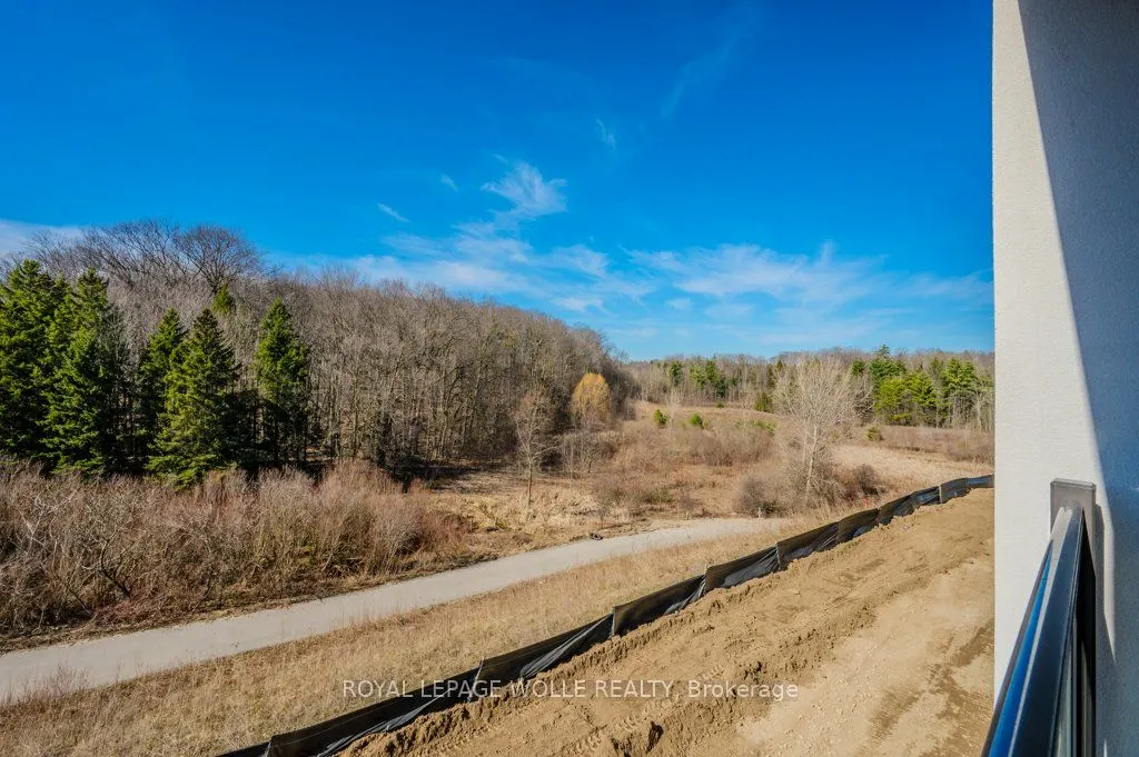 261 Woodbine Avenue, #24