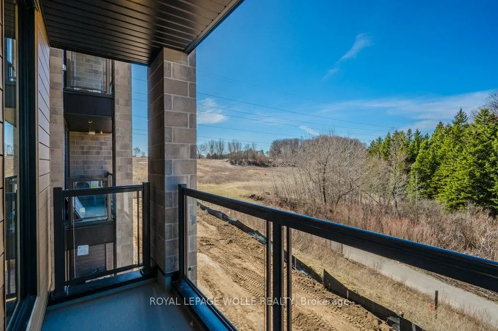 261 Woodbine Avenue, #24
