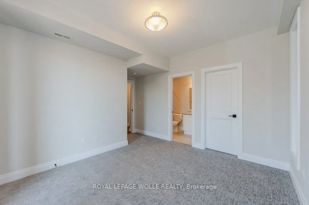261 Woodbine Avenue, #24