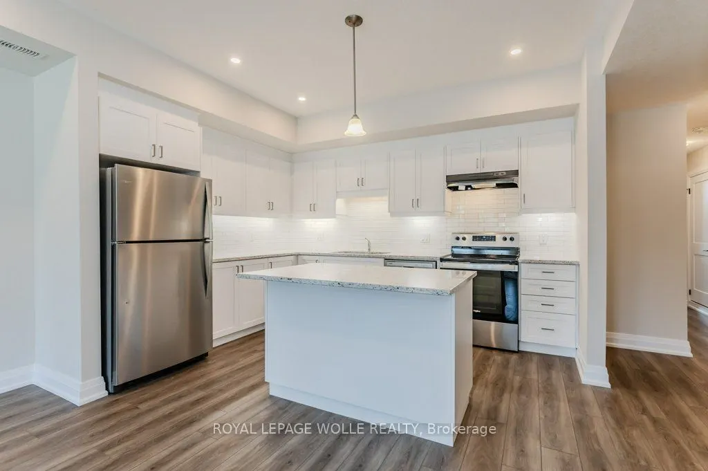 261 Woodbine Avenue, #24