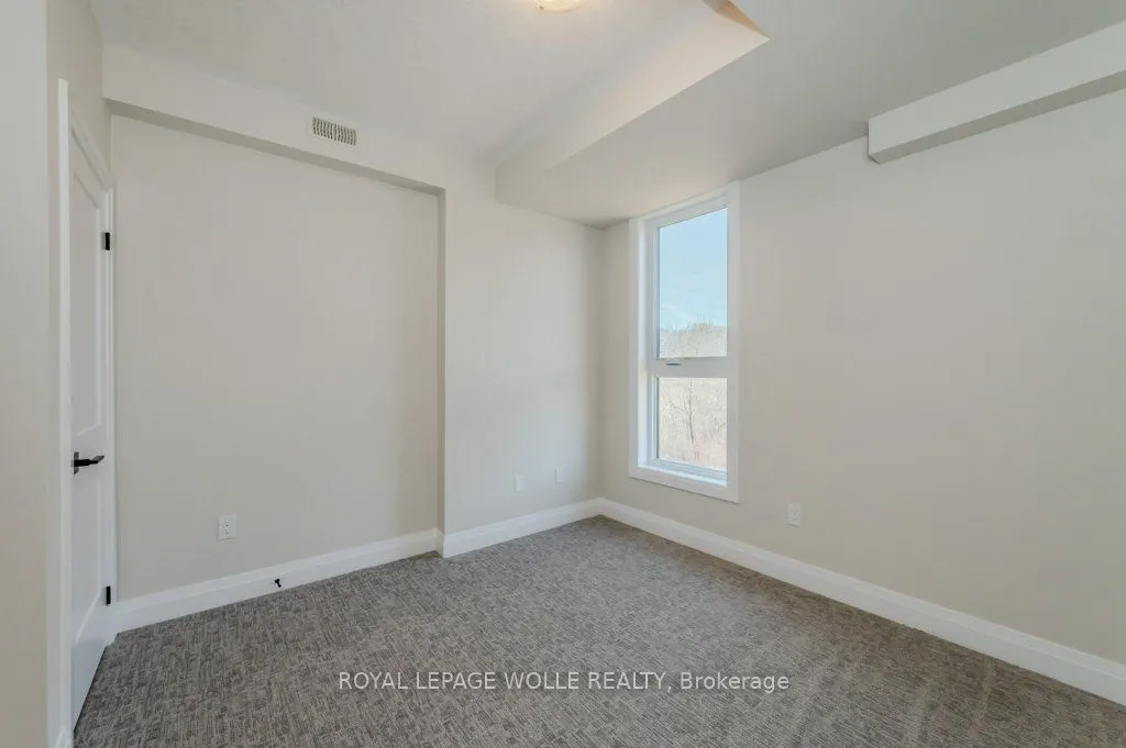 261 Woodbine Avenue, #24