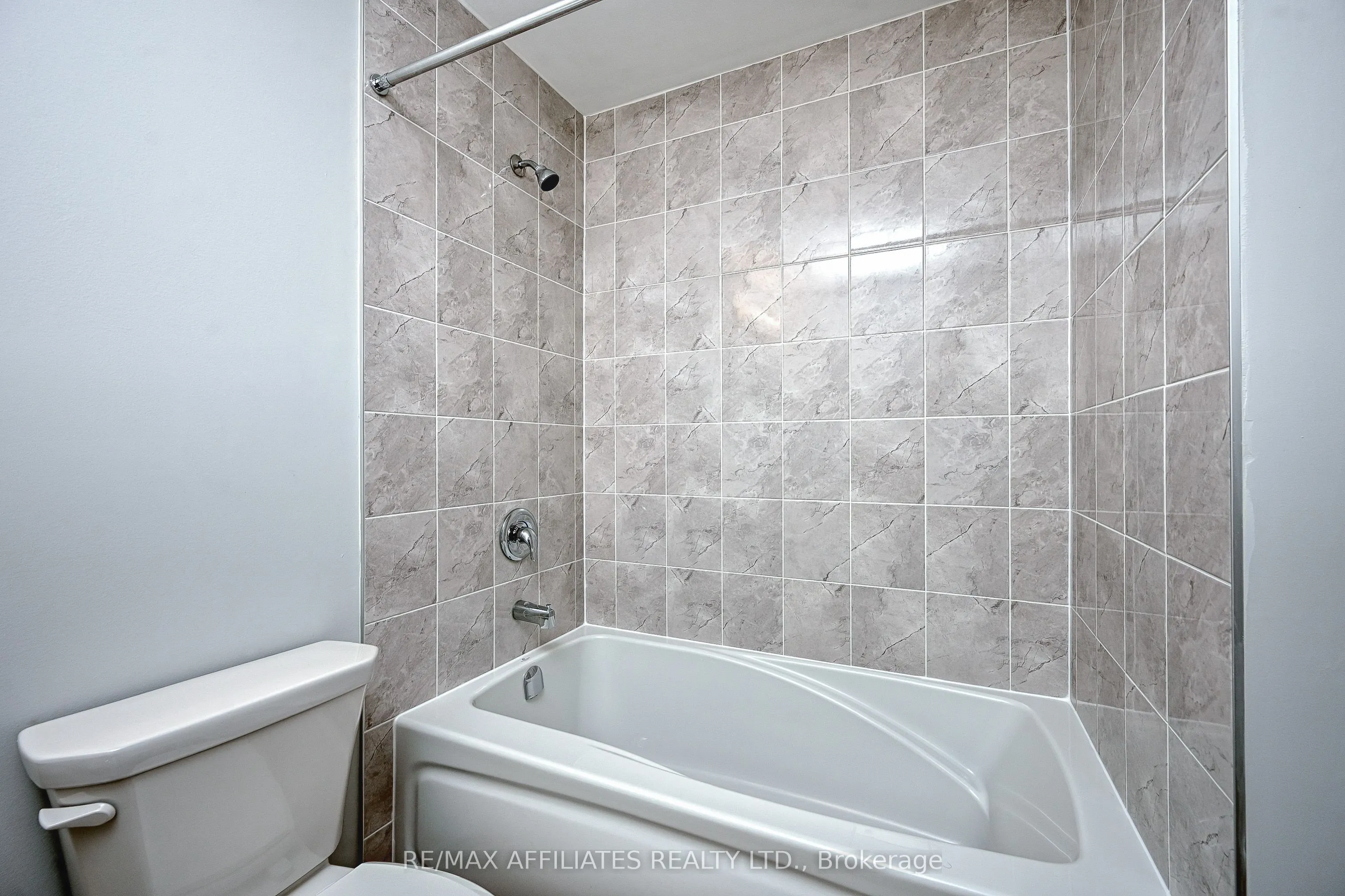 397 Codds Road, #203