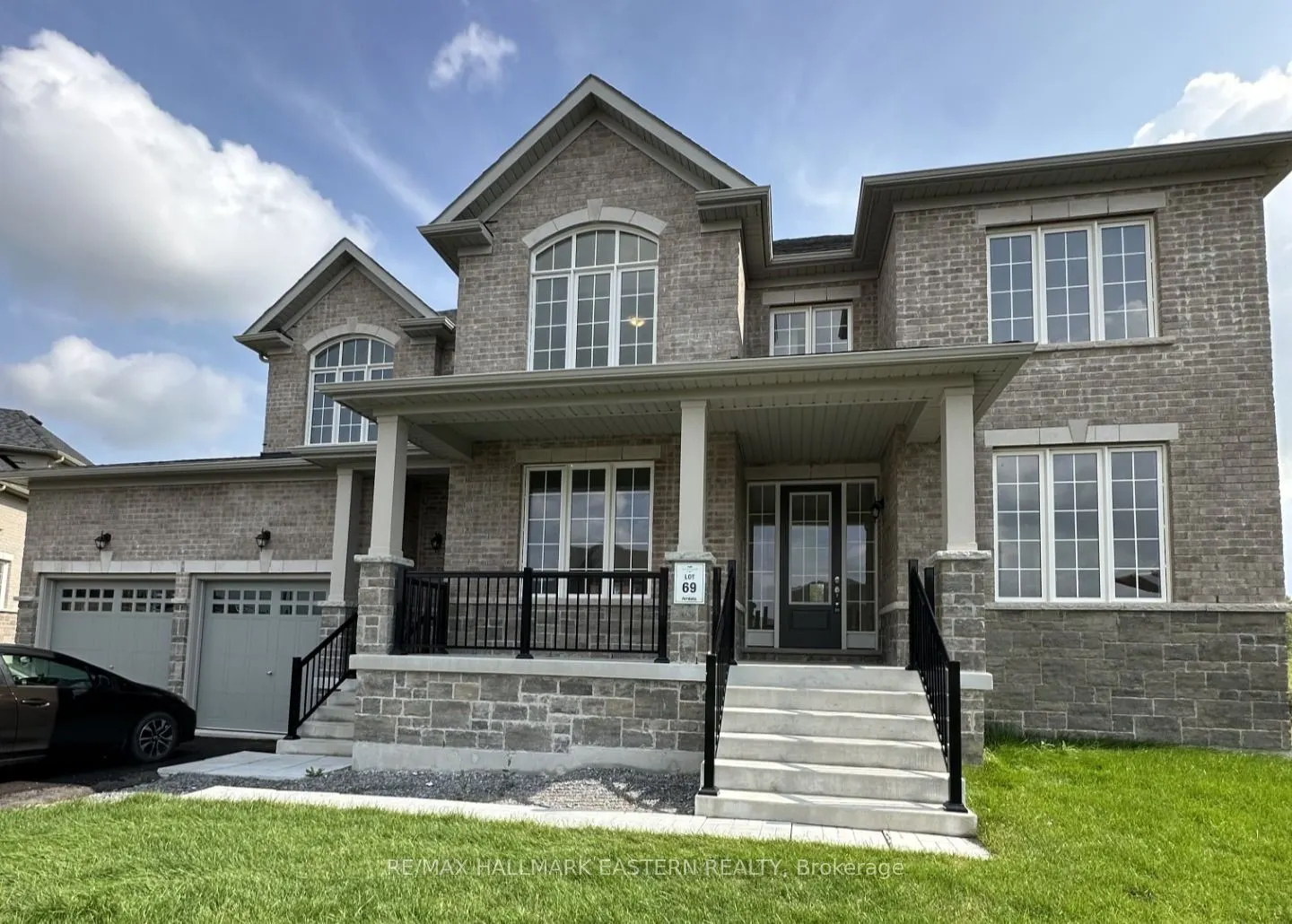 94 Golden Meadows Drive, ##28