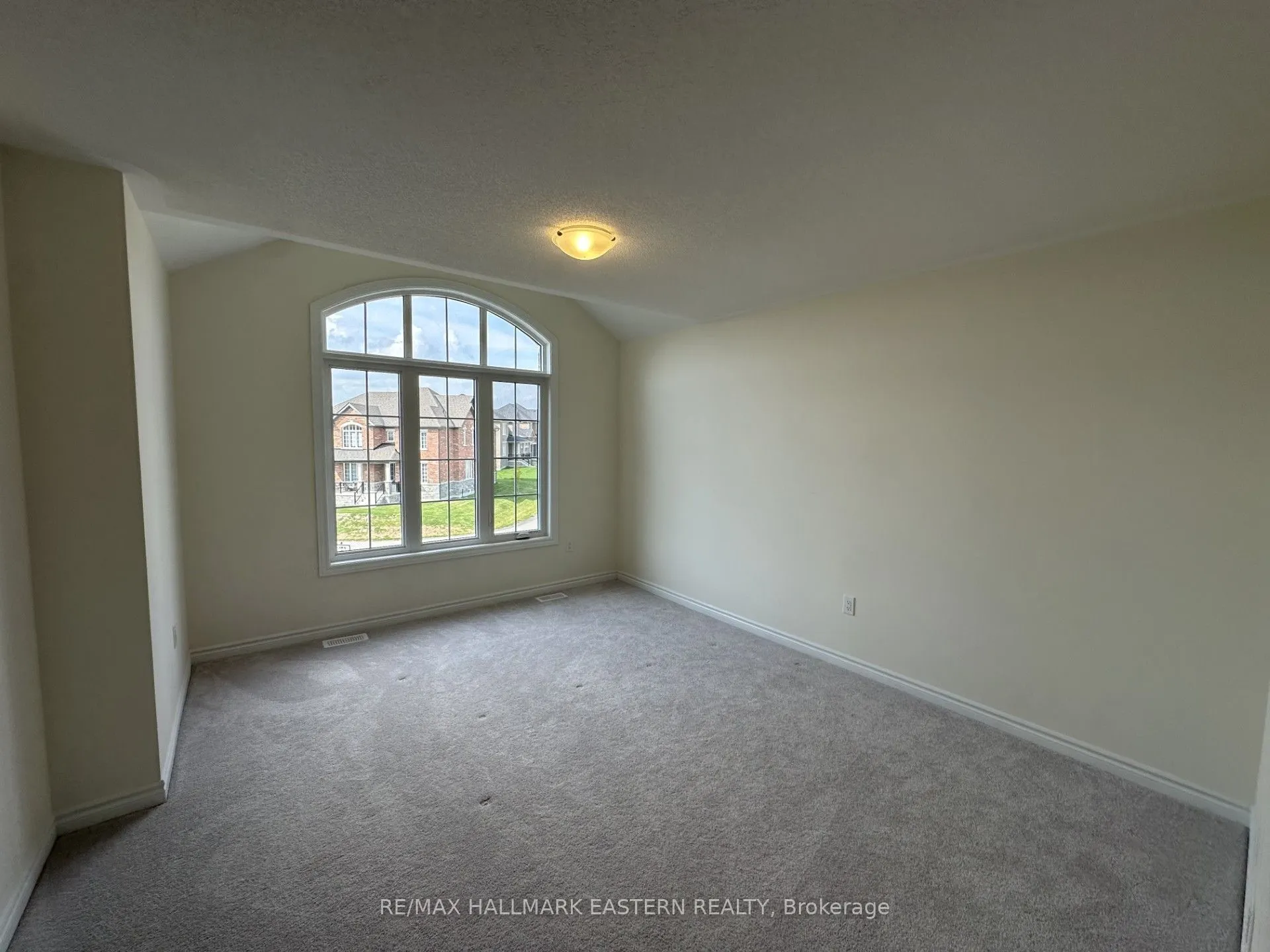 94 Golden Meadows Drive, ##28
