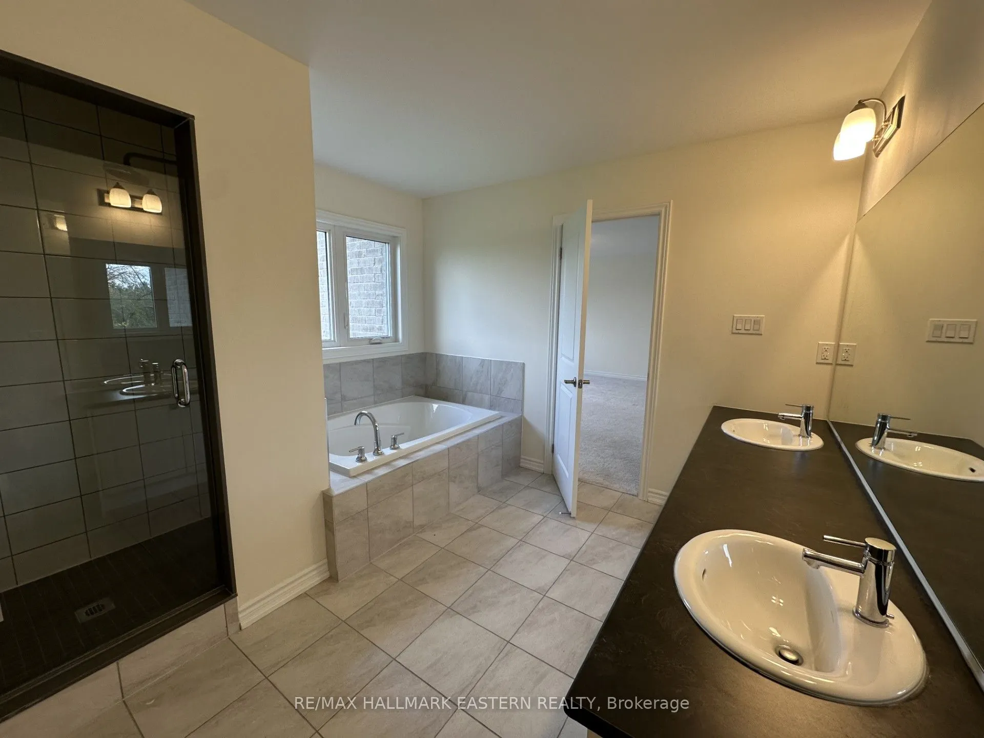 94 Golden Meadows Drive, ##28