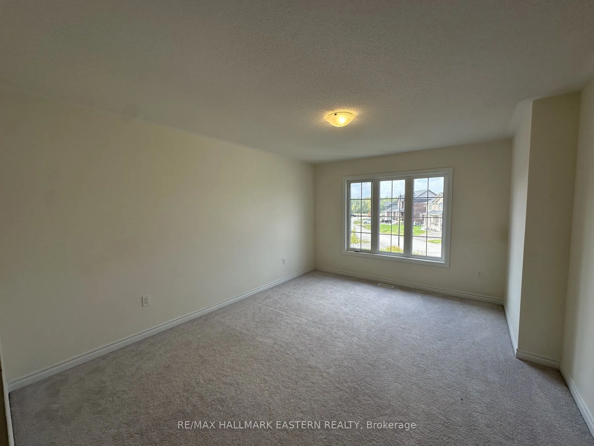 94 Golden Meadows Drive, ##28