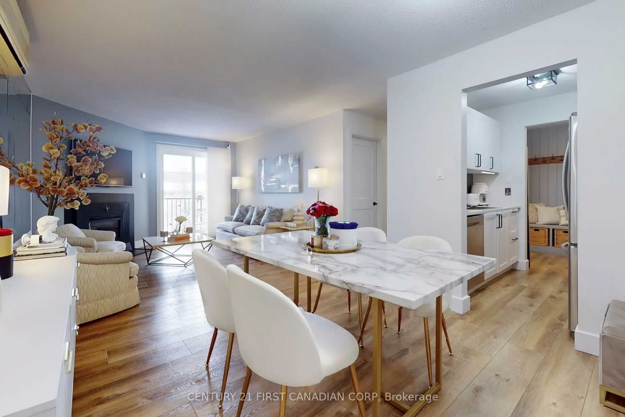 735 Deveron Crescent, #319