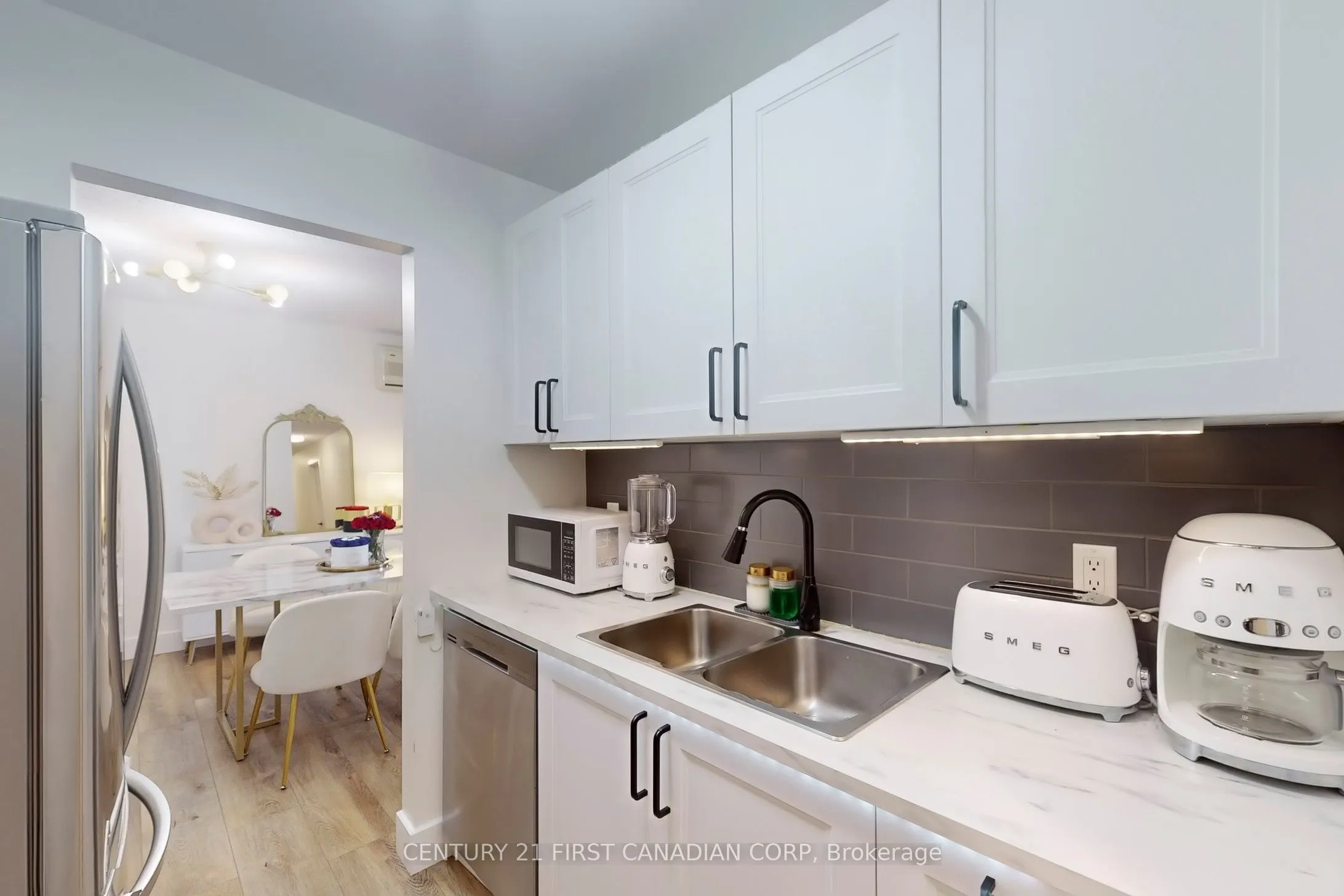 735 Deveron Crescent, #319
