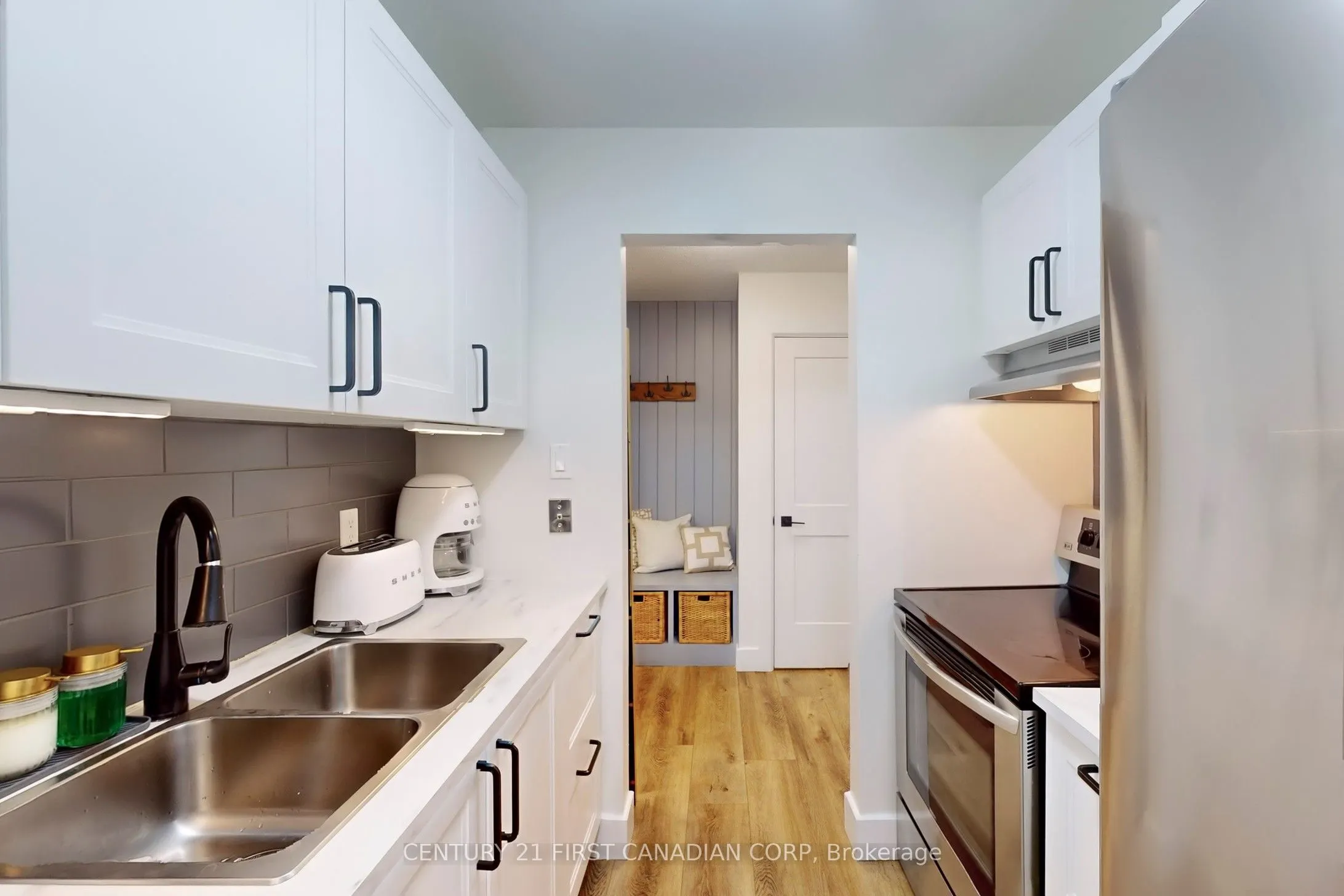 735 Deveron Crescent, #319