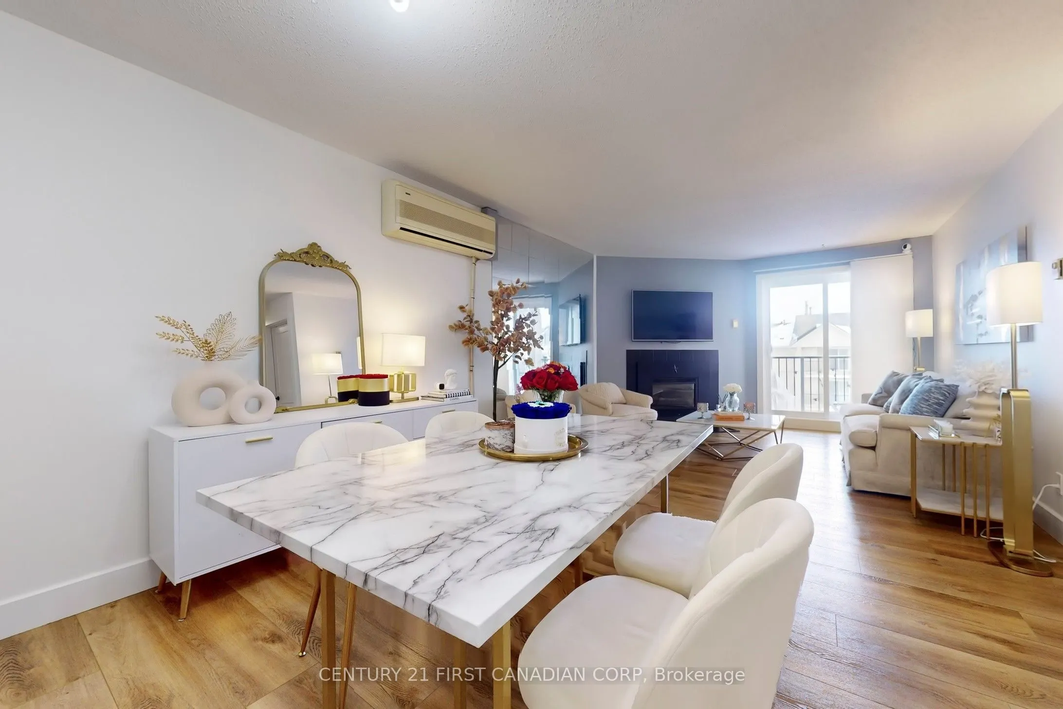 735 Deveron Crescent, #319