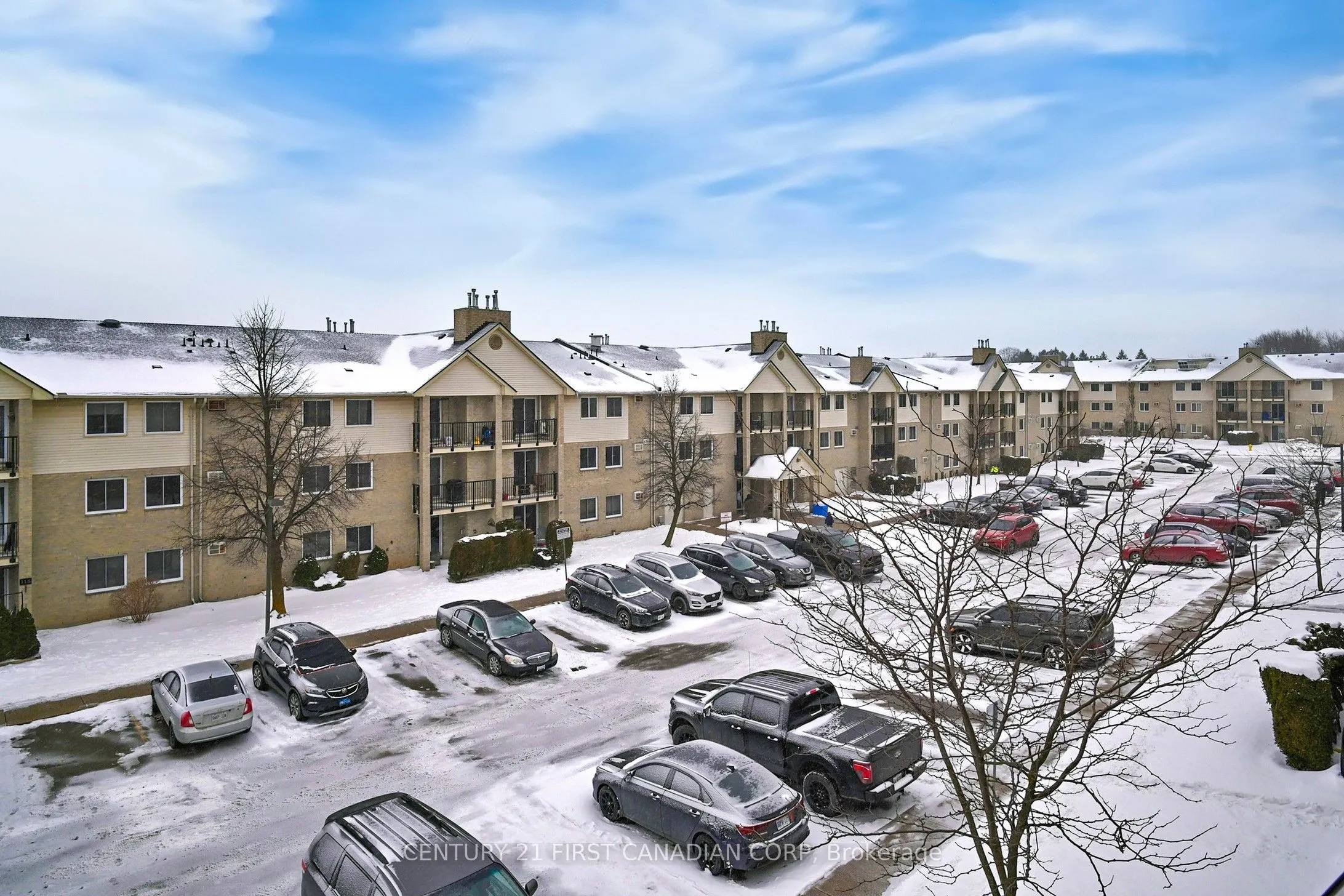 735 Deveron Crescent, #319