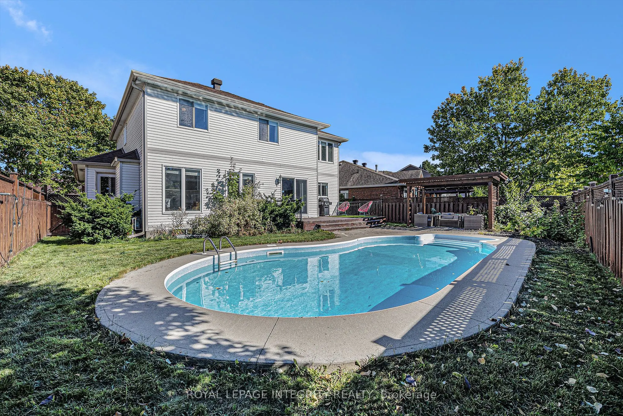 10 Maybrook Place