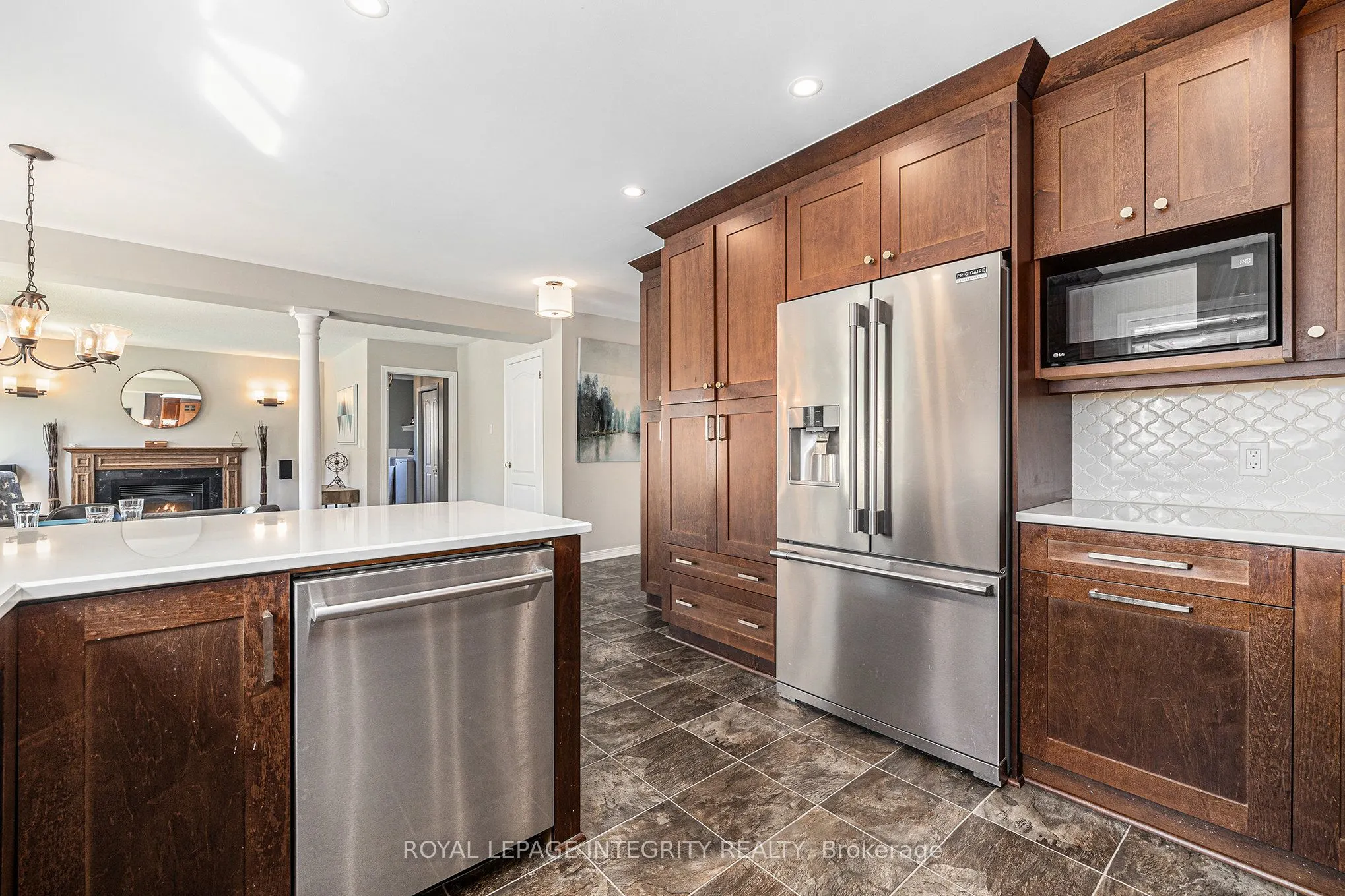10 Maybrook Place