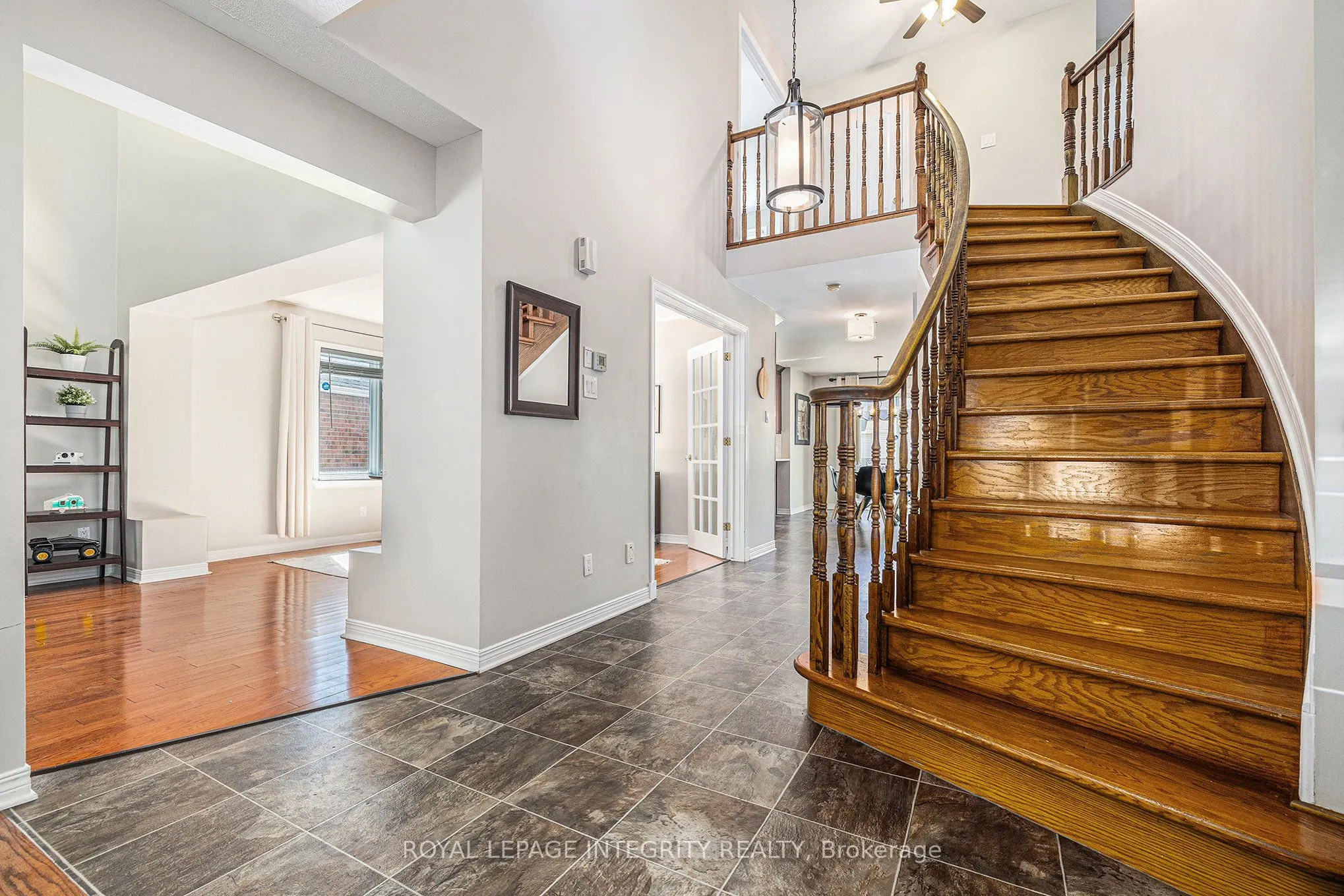 10 Maybrook Place
