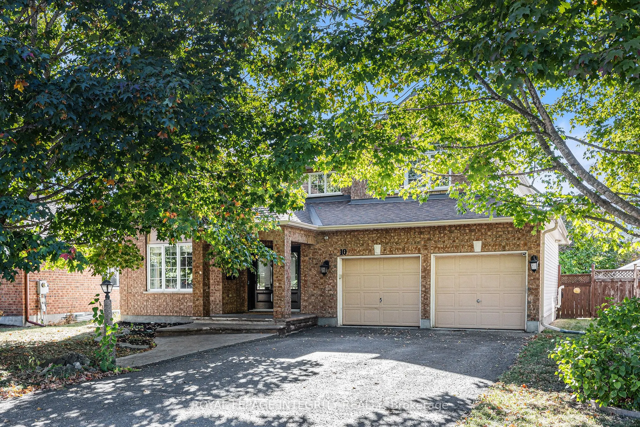 10 Maybrook Place
