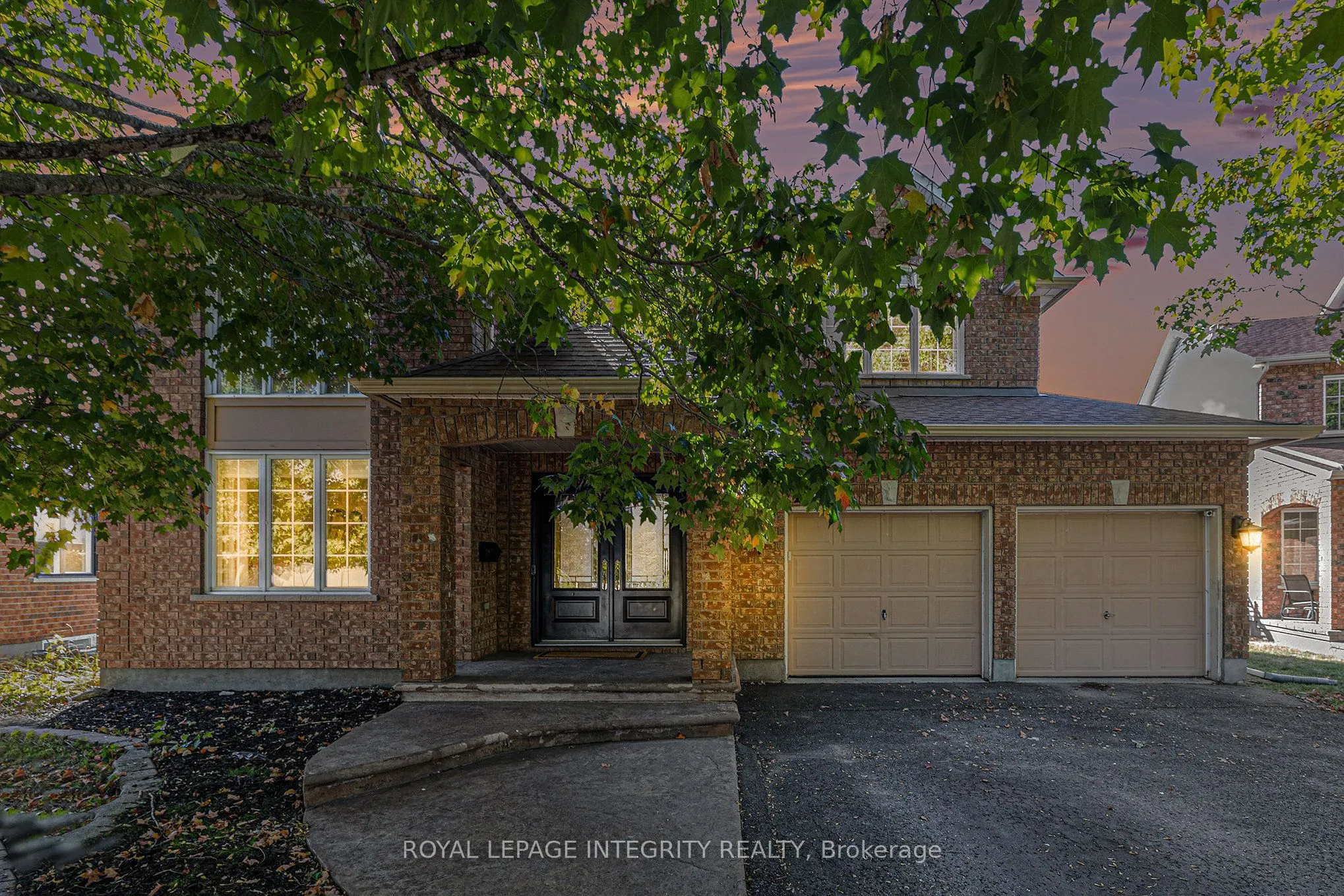 10 Maybrook Place