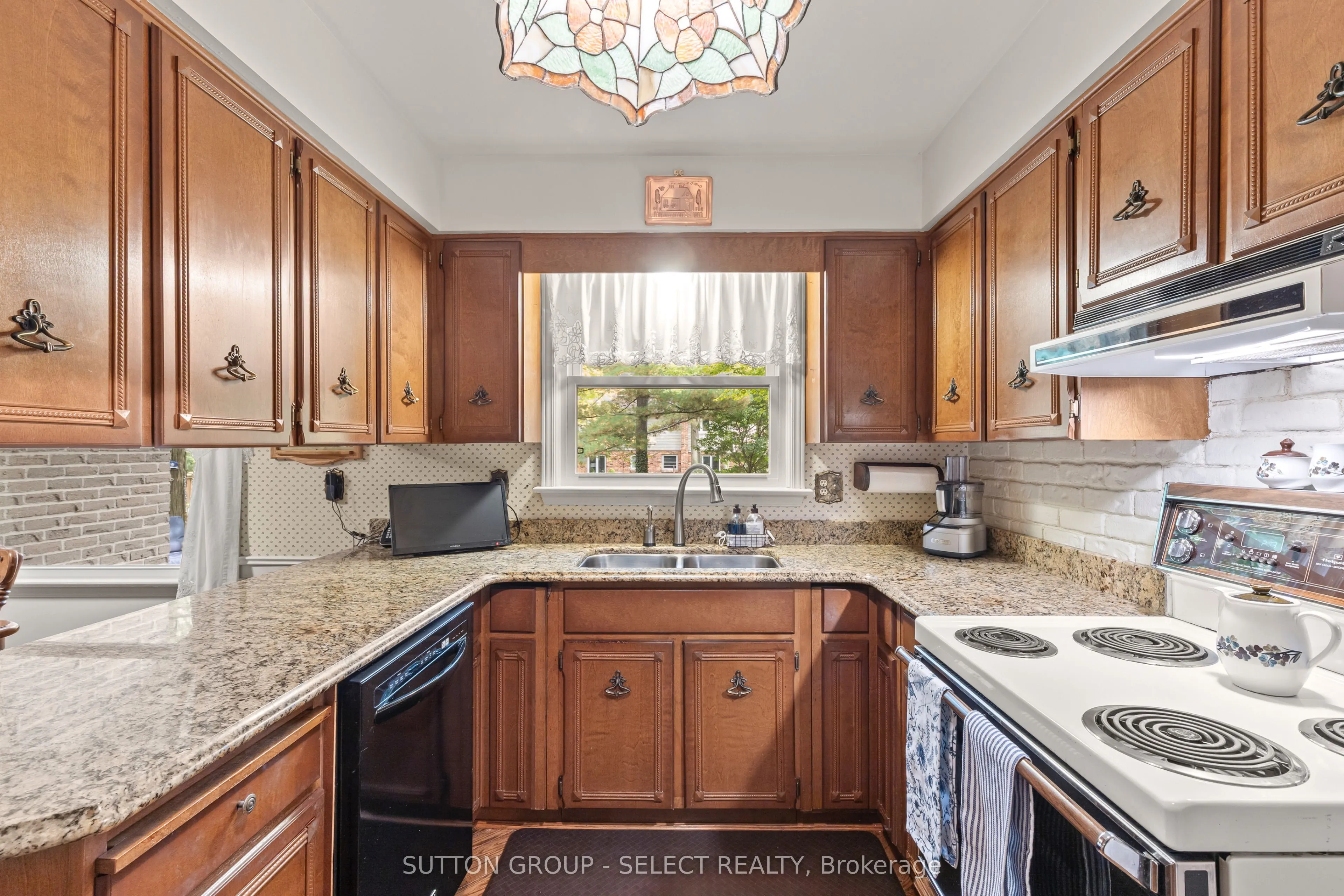 80 Leland Road