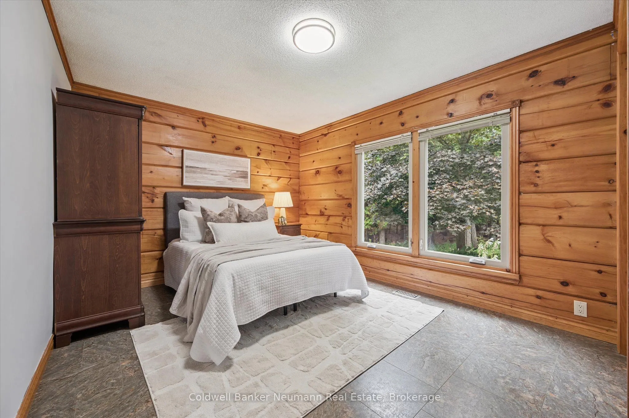 403277 Grey Road 4