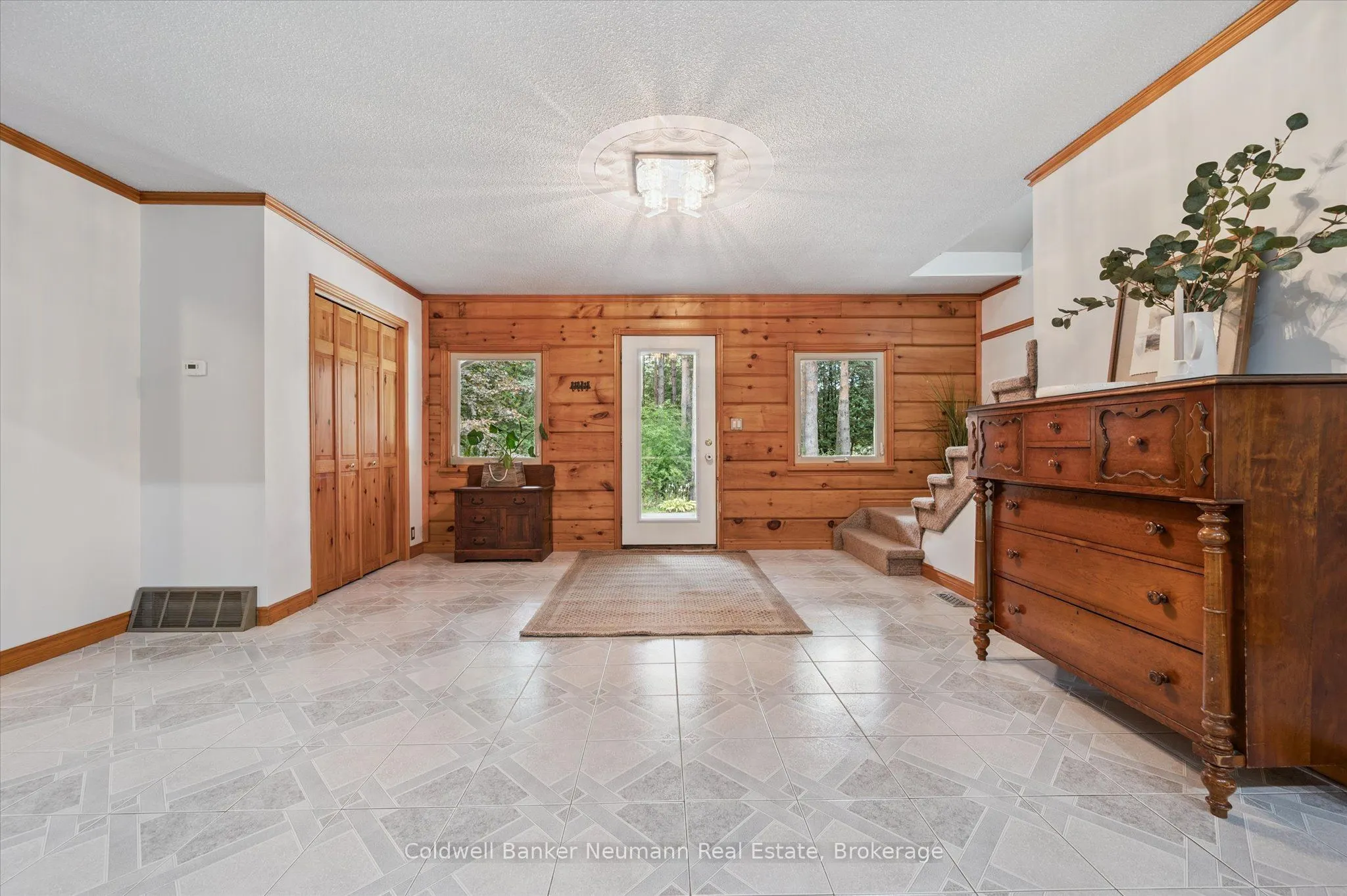 403277 Grey Road 4