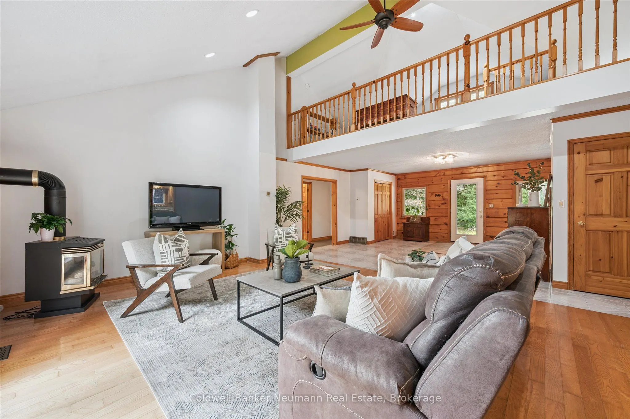 403277 Grey Road 4