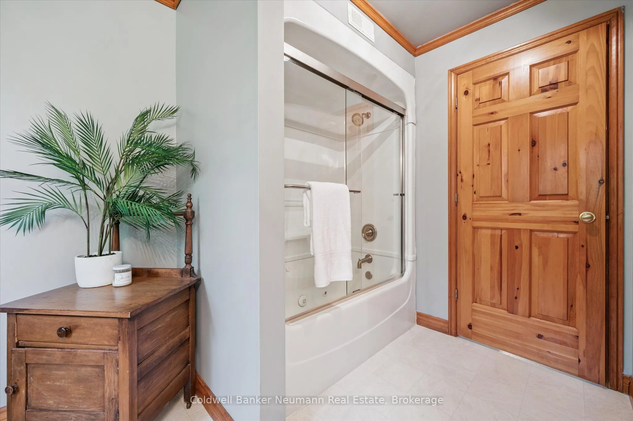403277 Grey Road 4