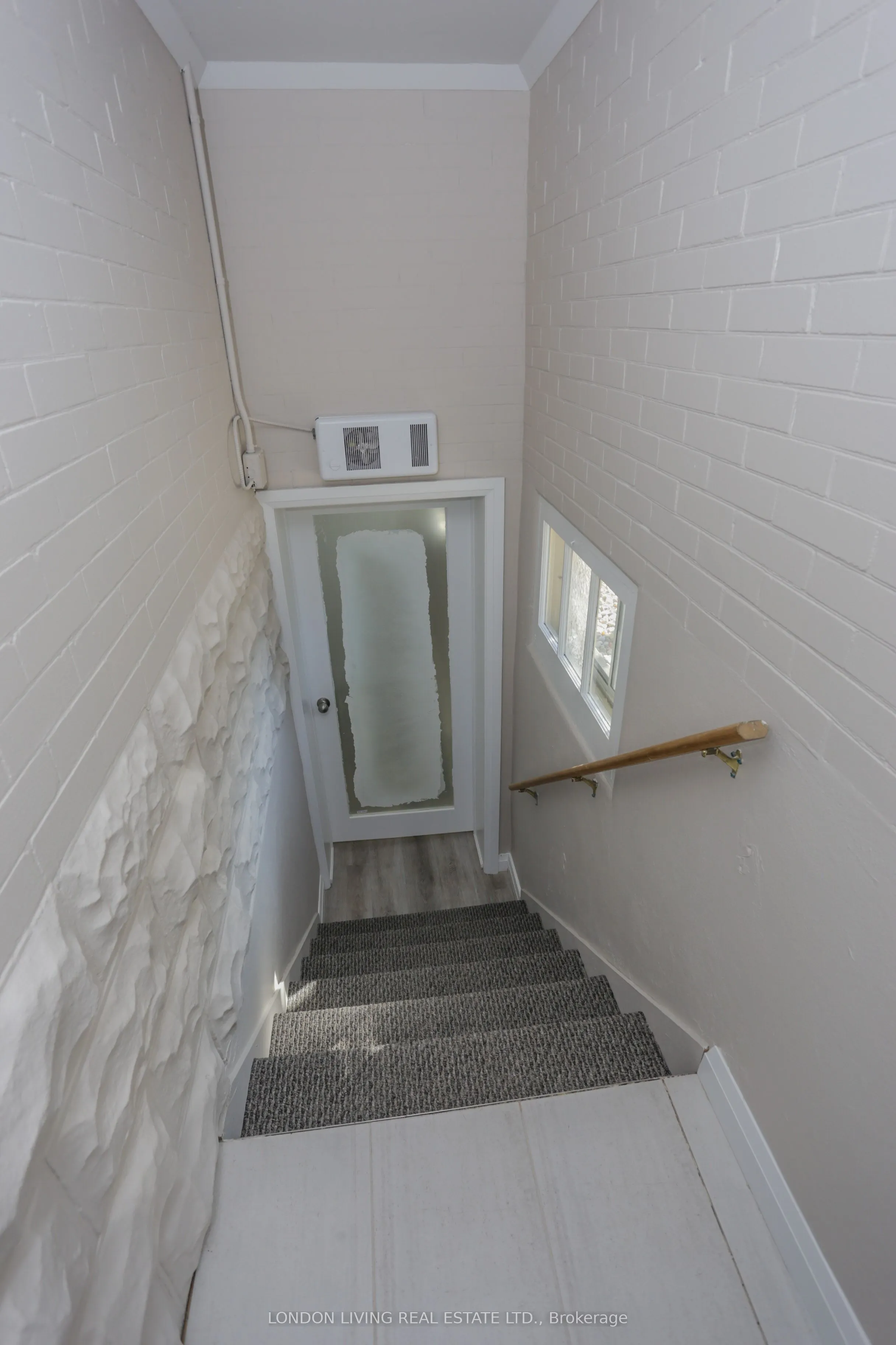 127 Wortley Road, #B