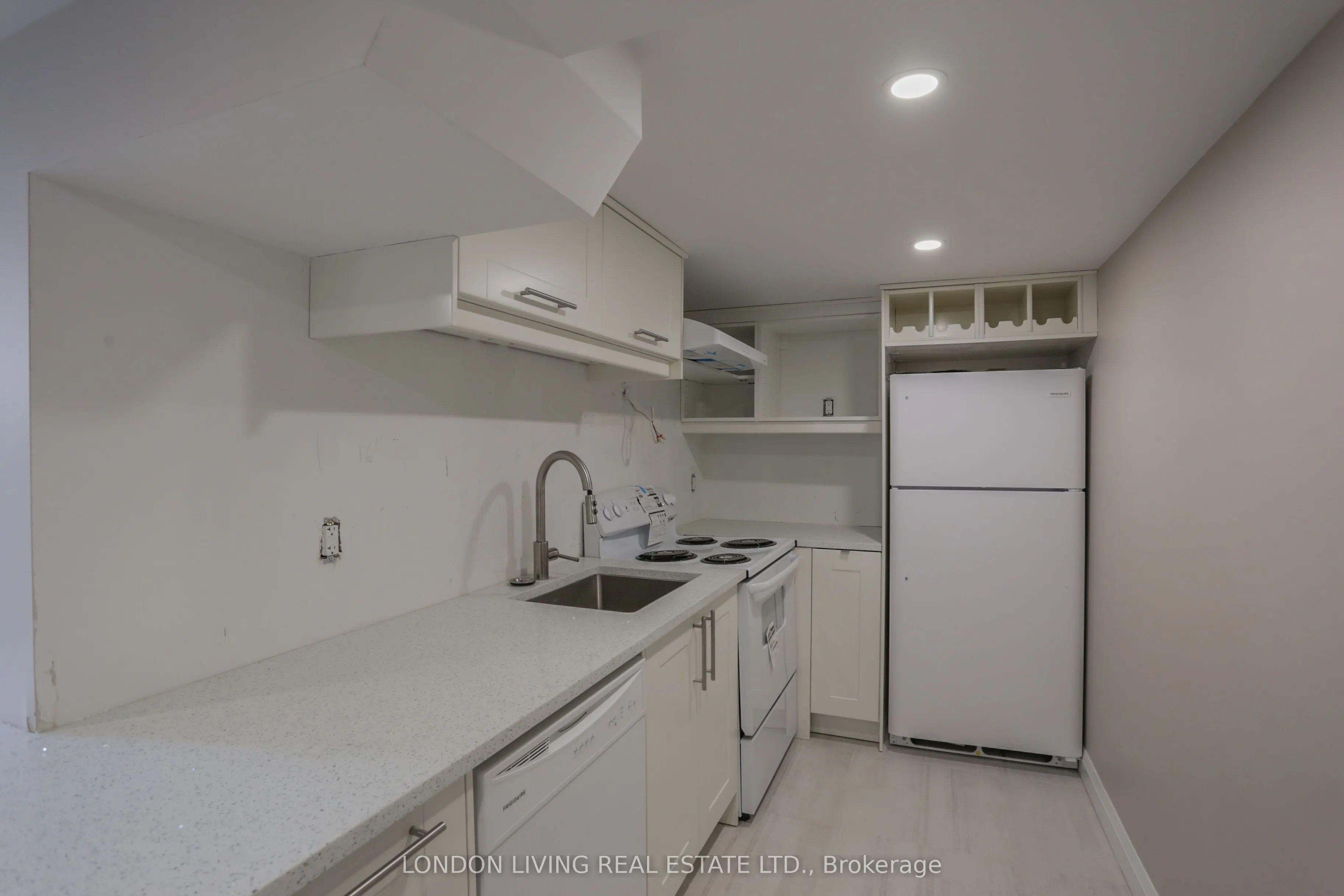 127 Wortley Road, #B