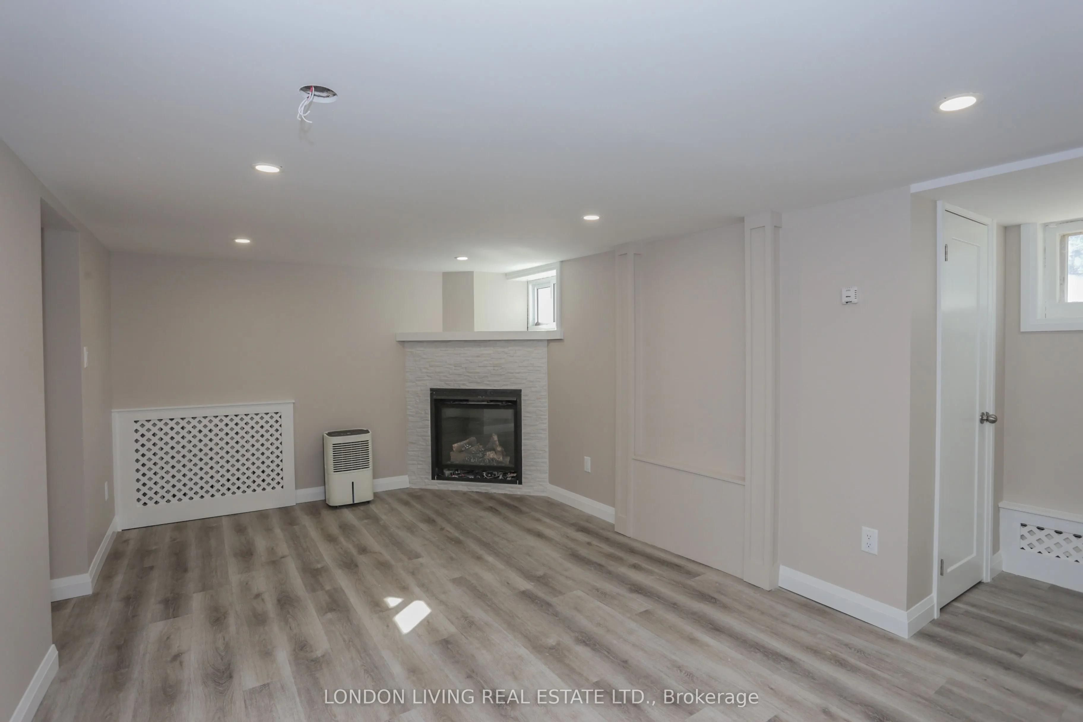 127 Wortley Road, #B