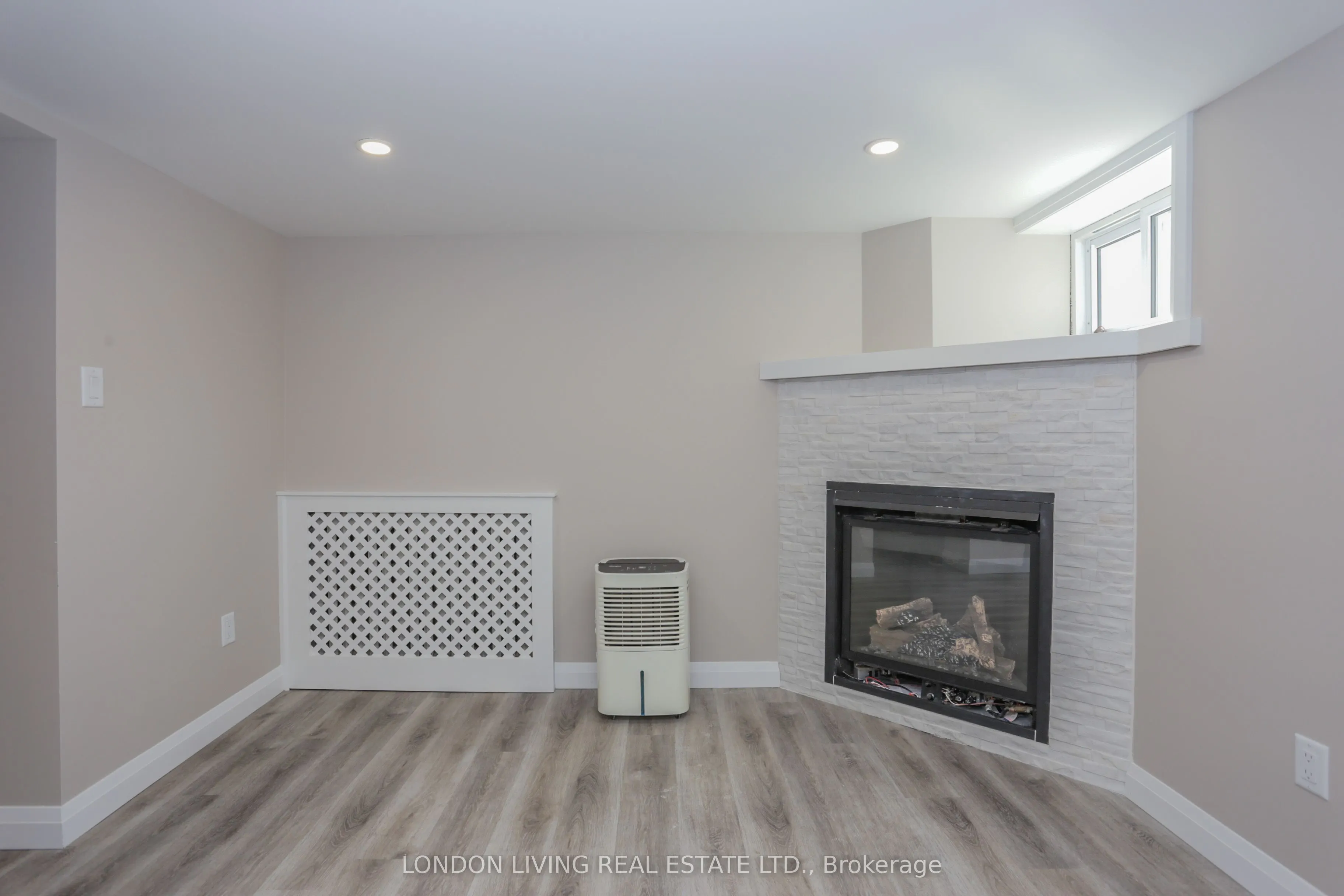 127 Wortley Road, #B