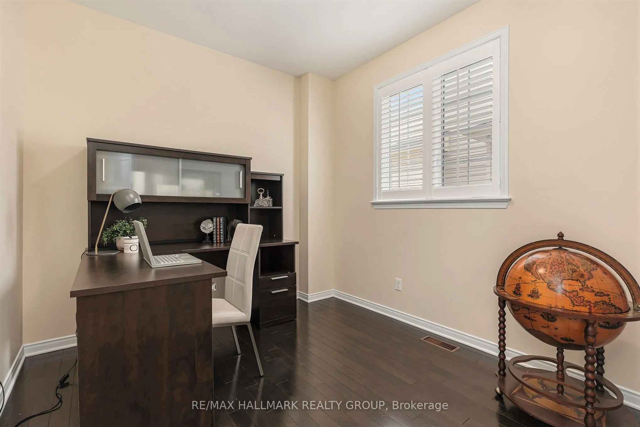 828 Dalkena Place