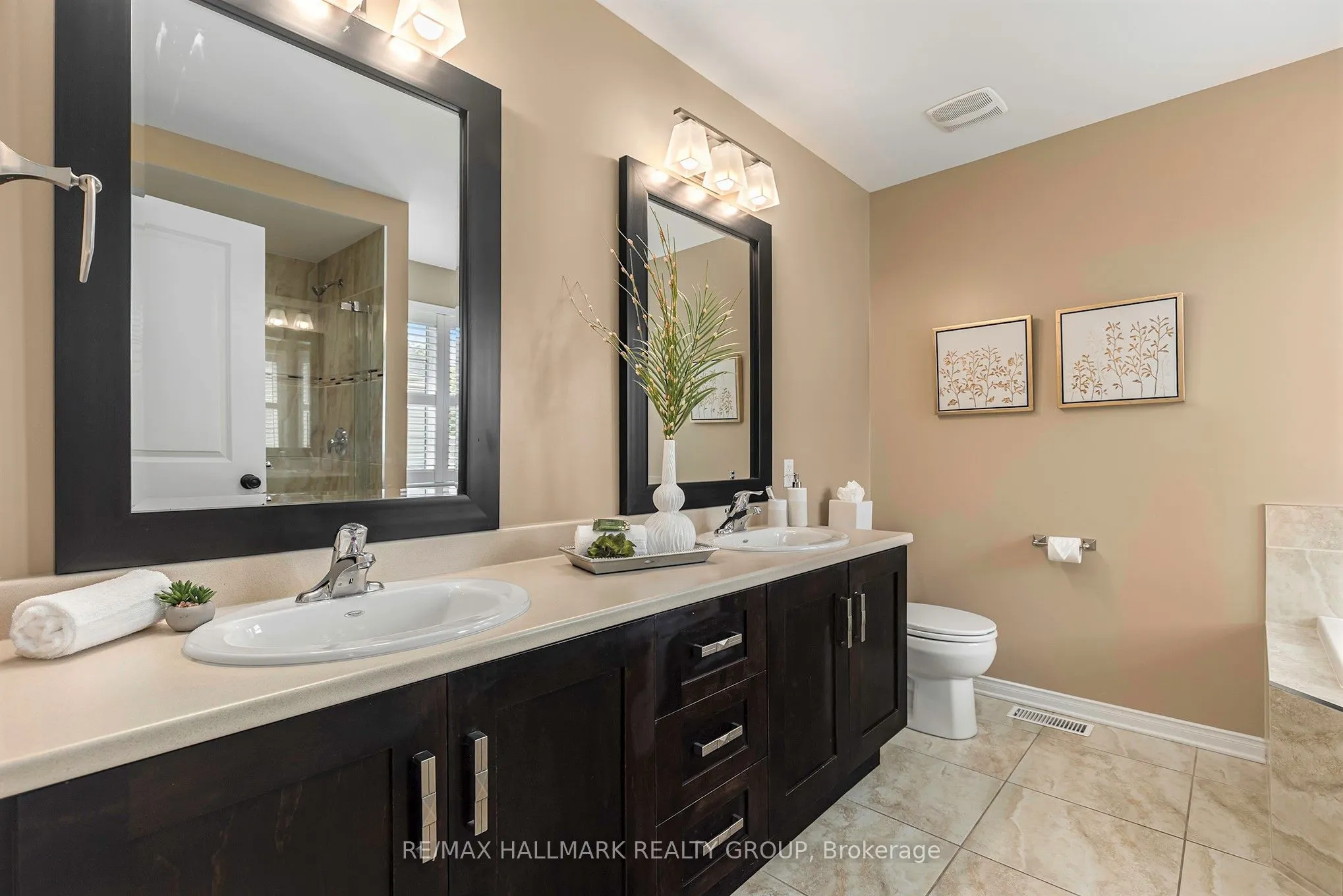 828 Dalkena Place