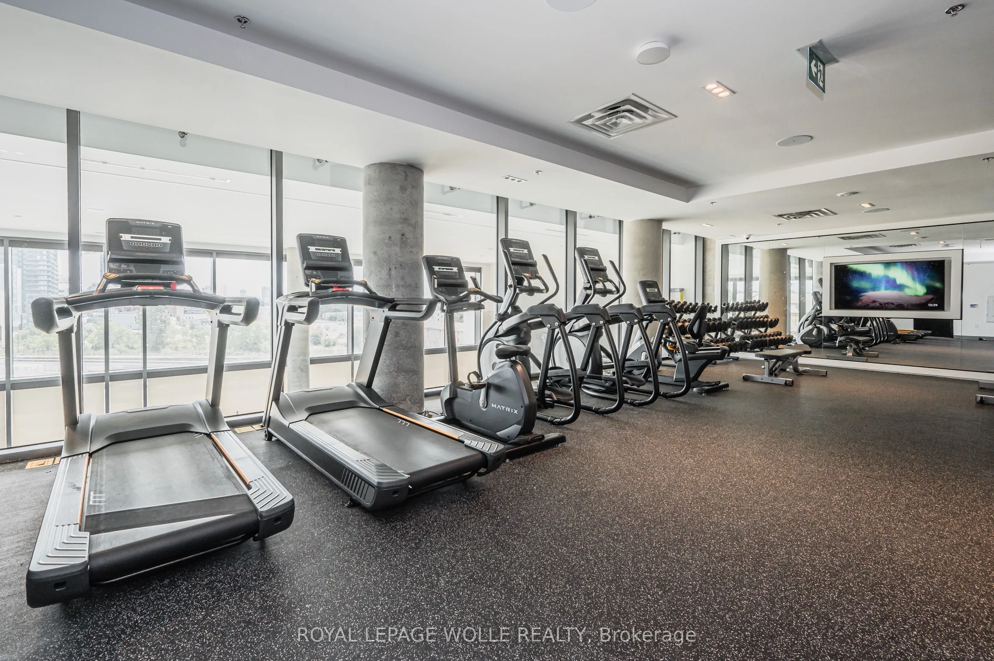 25 Wellington Street S, #2901