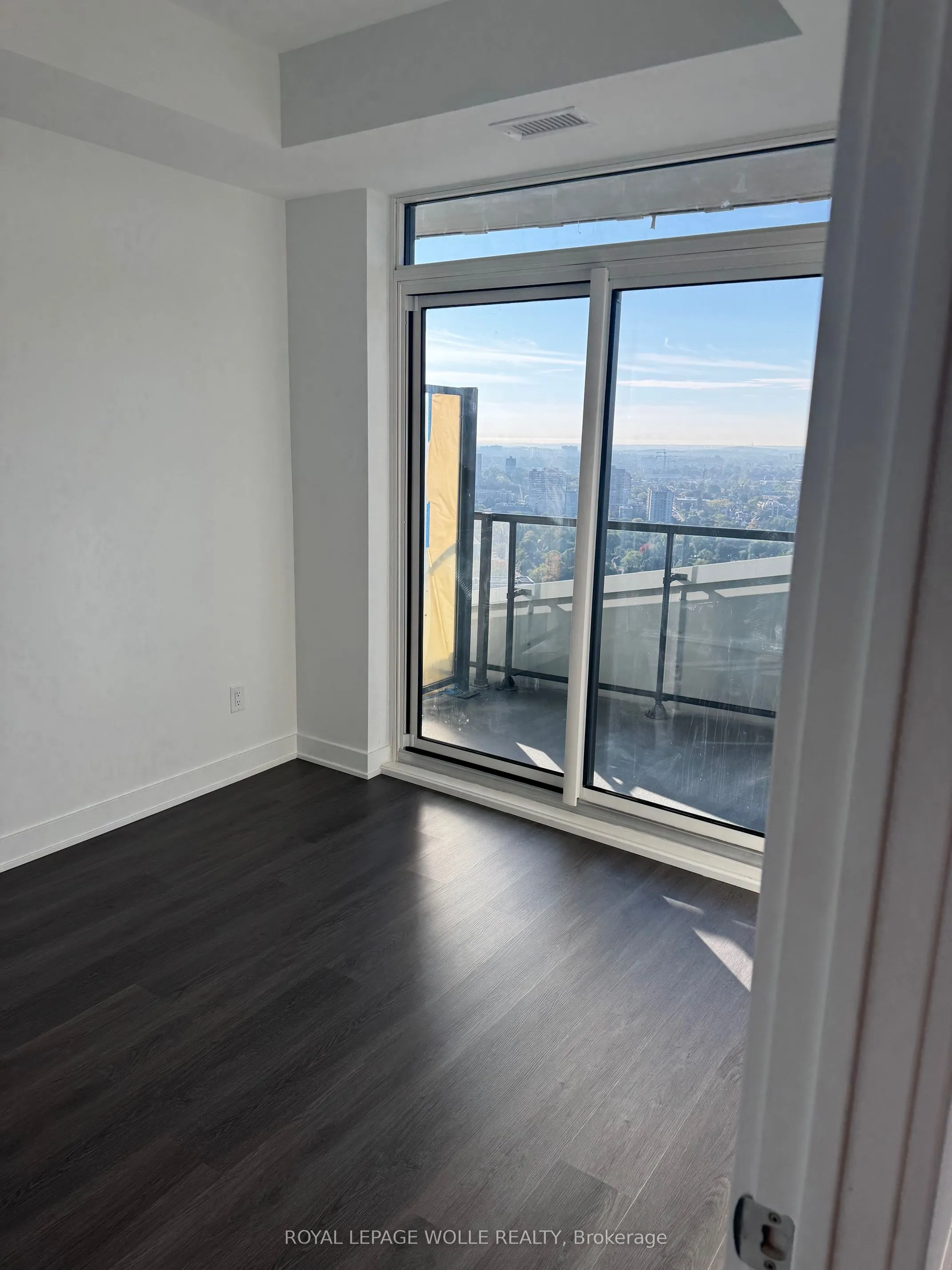 25 Wellington Street S, #2901
