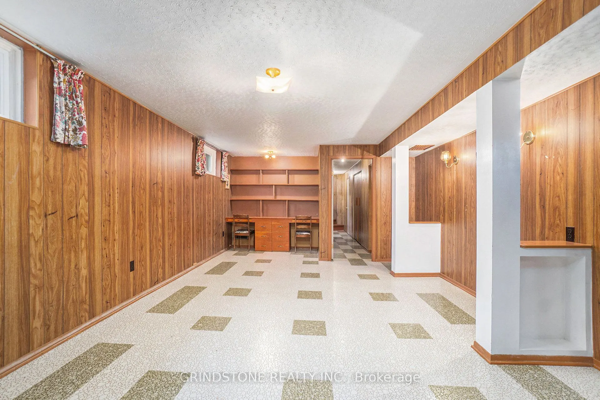 36 Brent Avenue