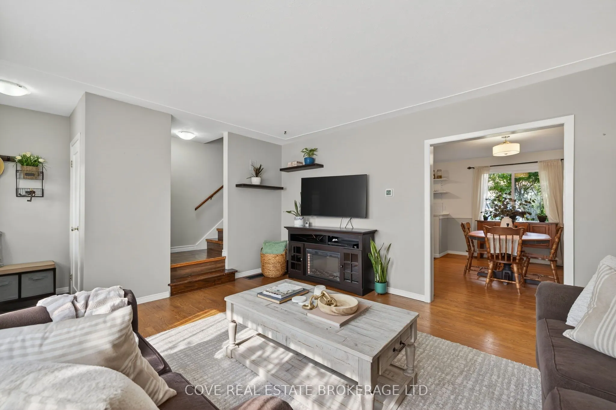 40 Hawkesbury Avenue
