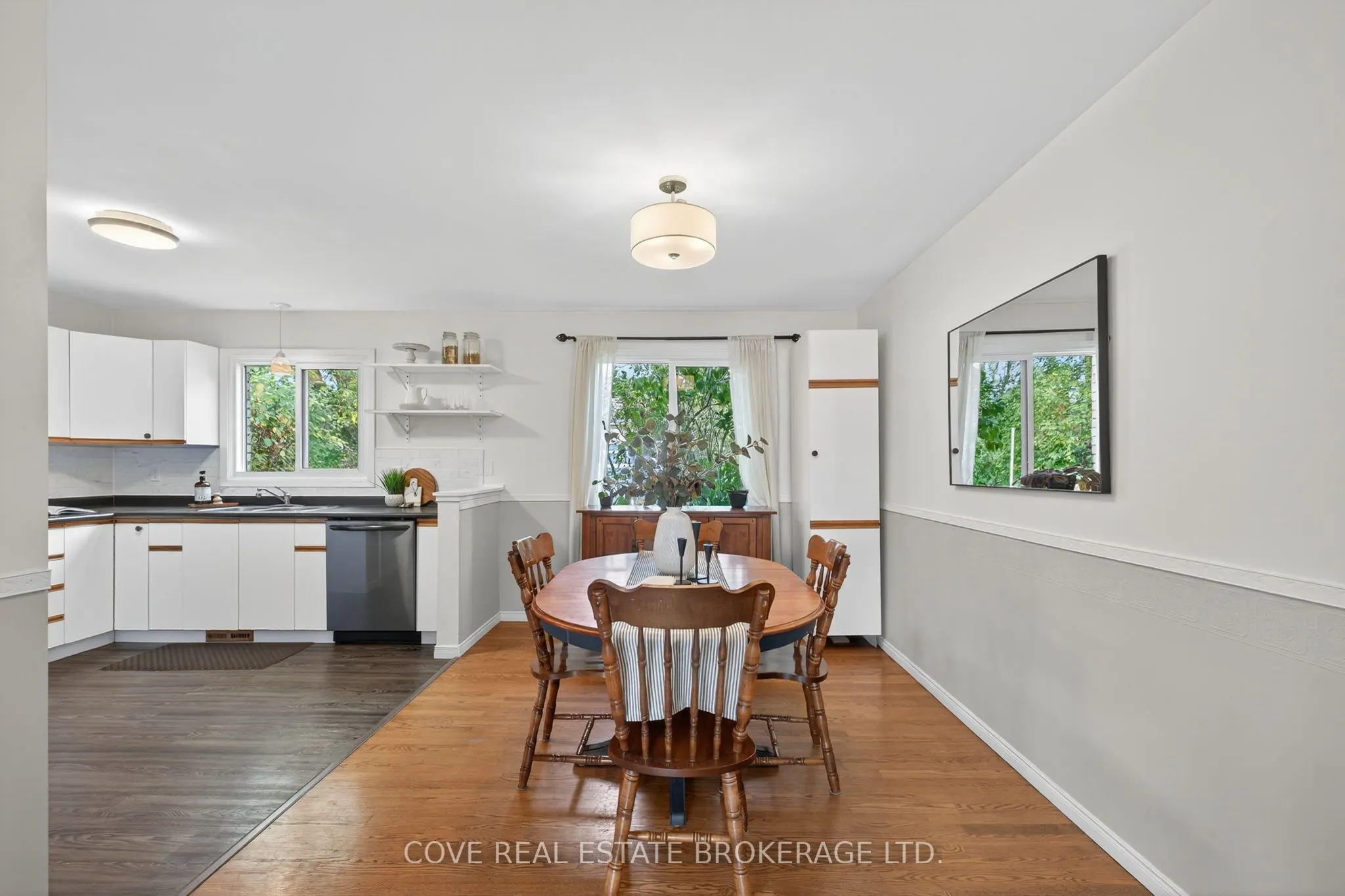 40 Hawkesbury Avenue
