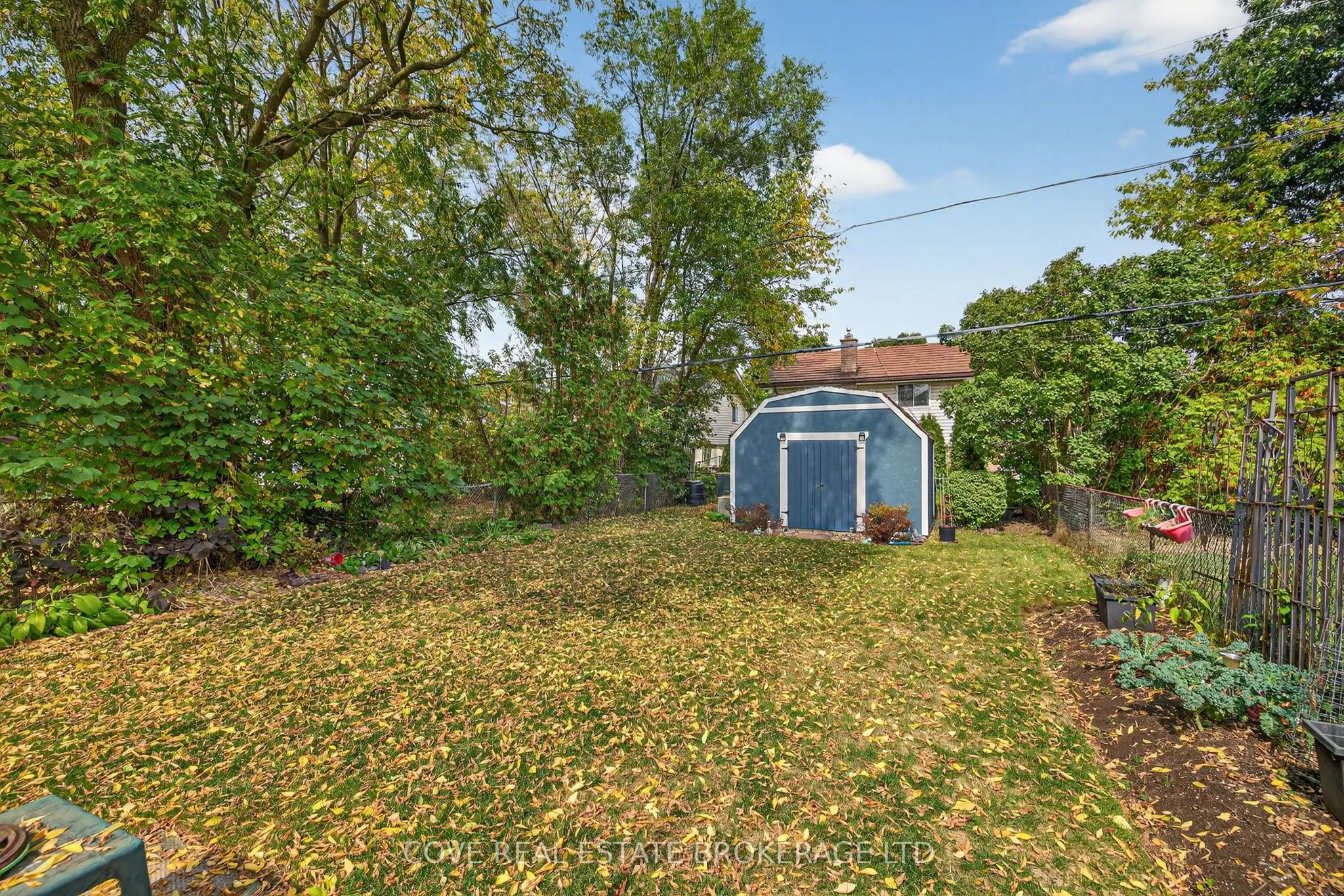 40 Hawkesbury Avenue