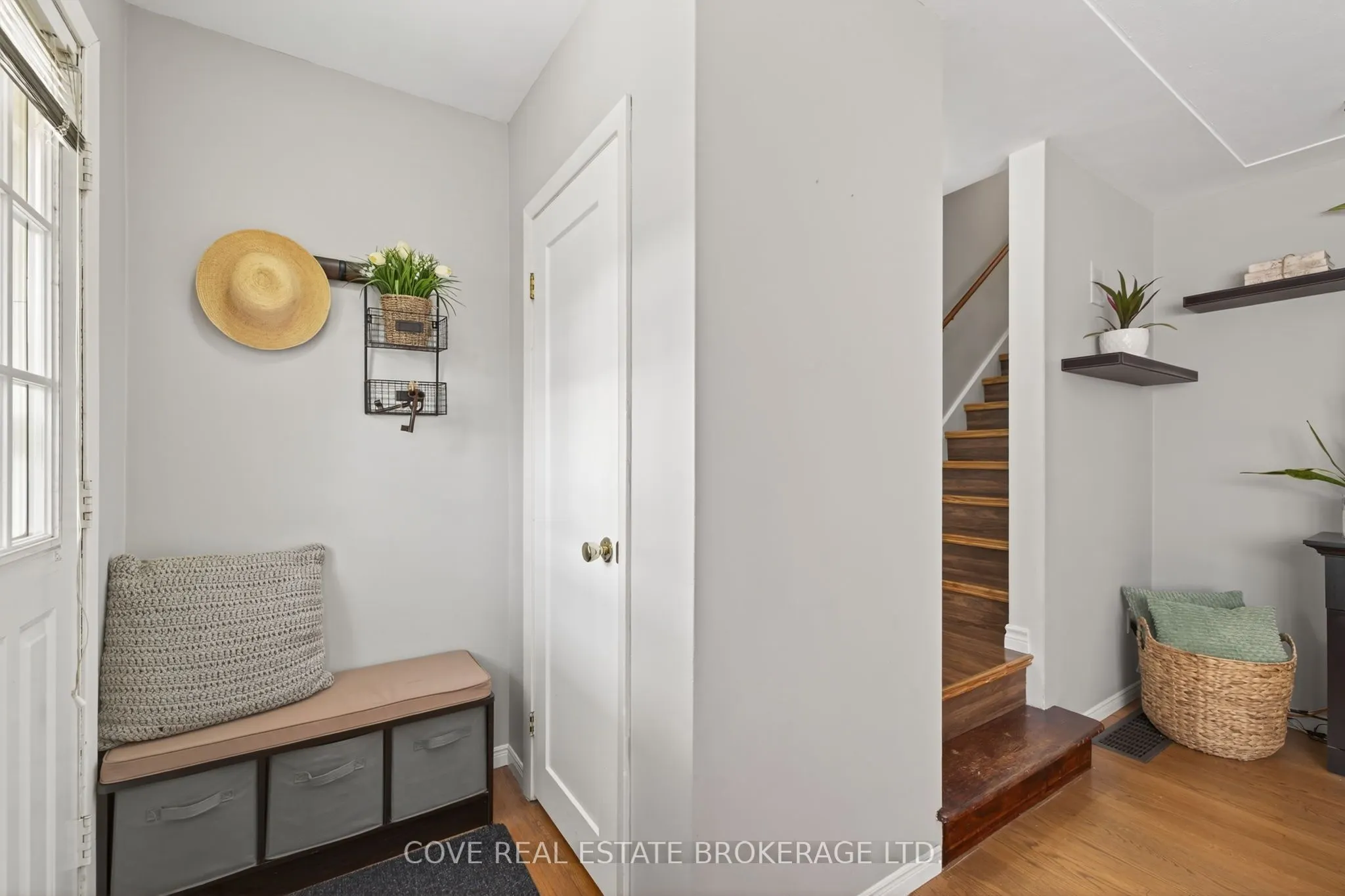 40 Hawkesbury Avenue