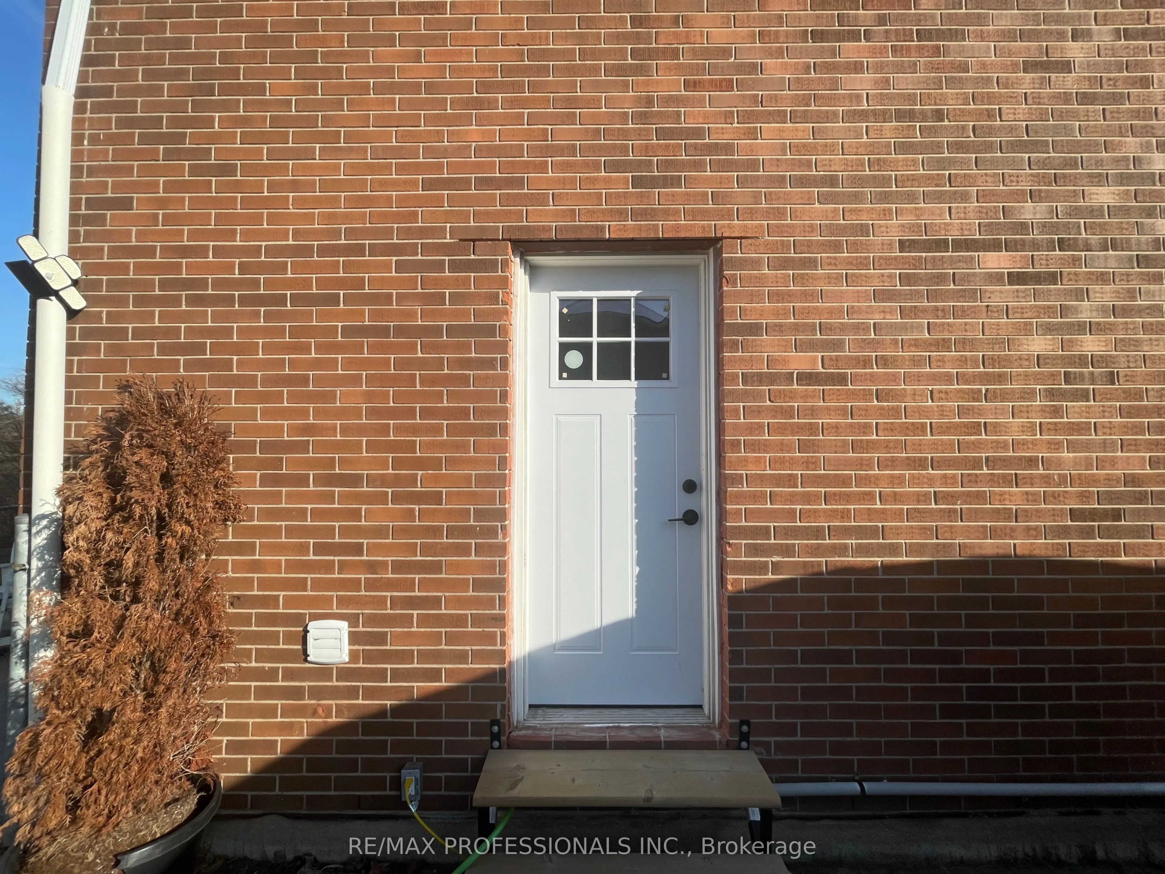 17 Seeley Avenue, #Lower Level