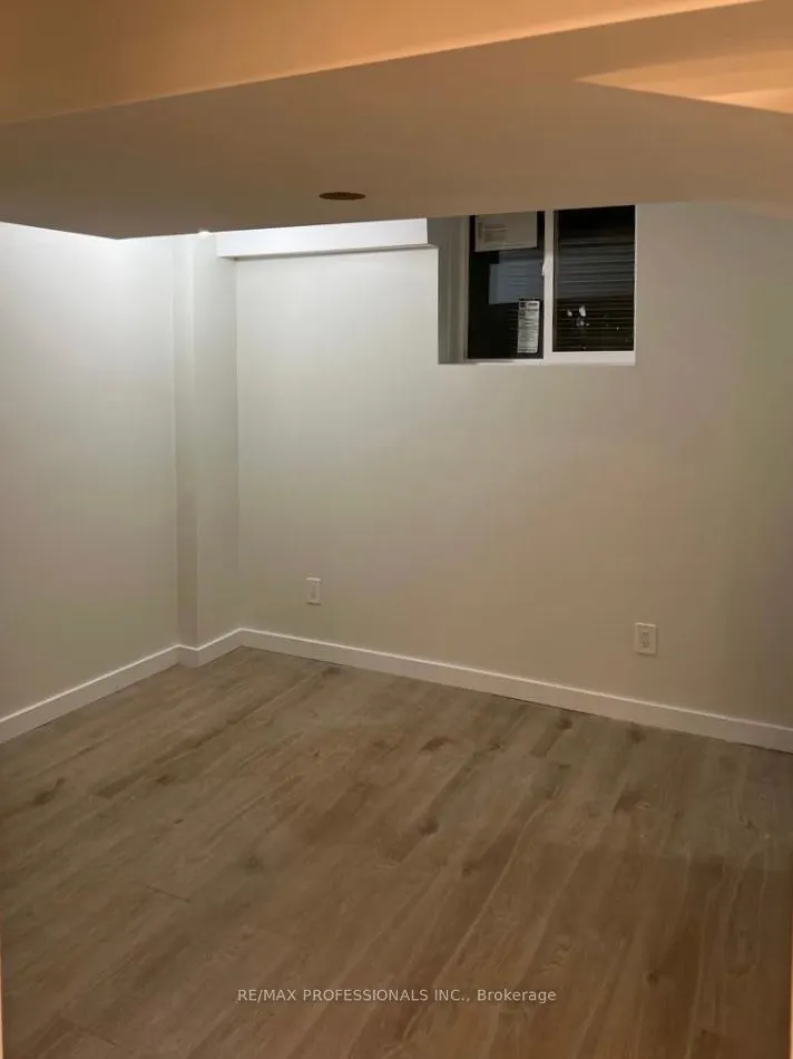 17 Seeley Avenue, #Lower Level