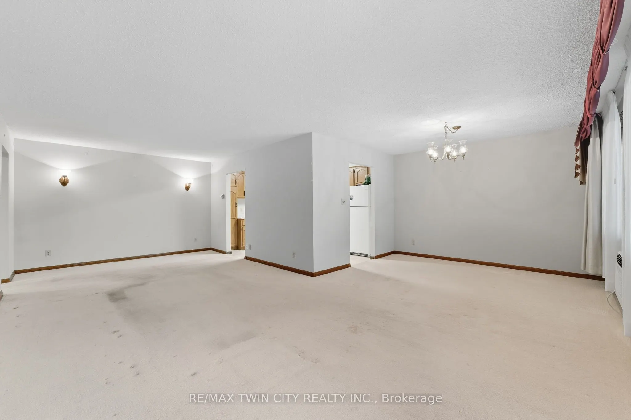 400 Champlain Boulevard, #305