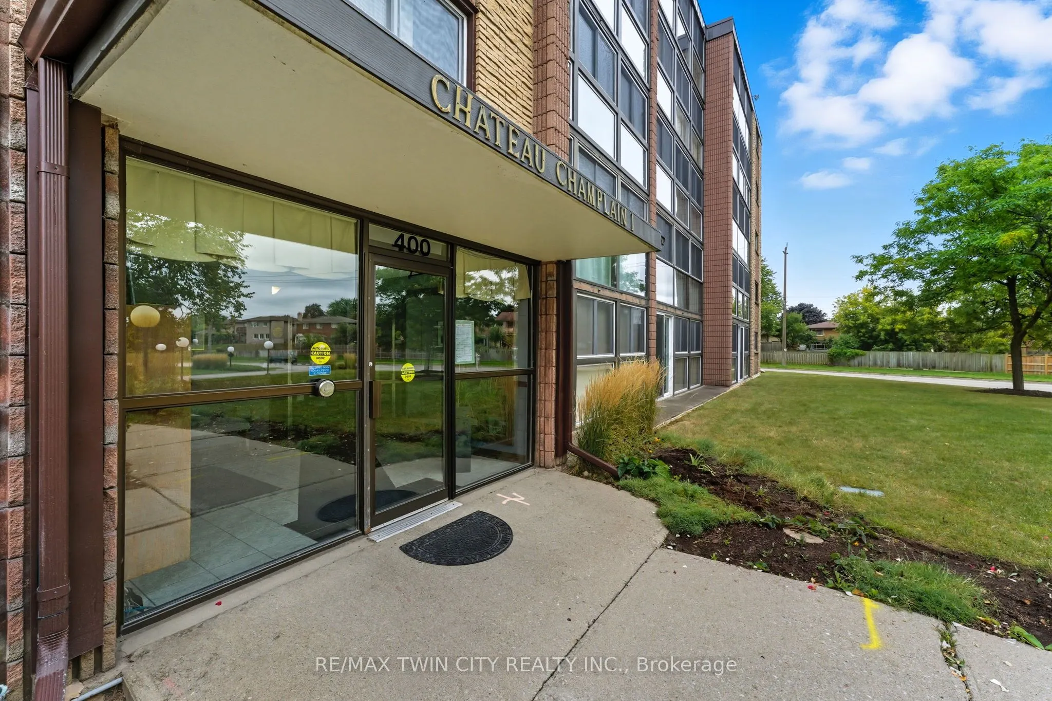 400 Champlain Boulevard, #305