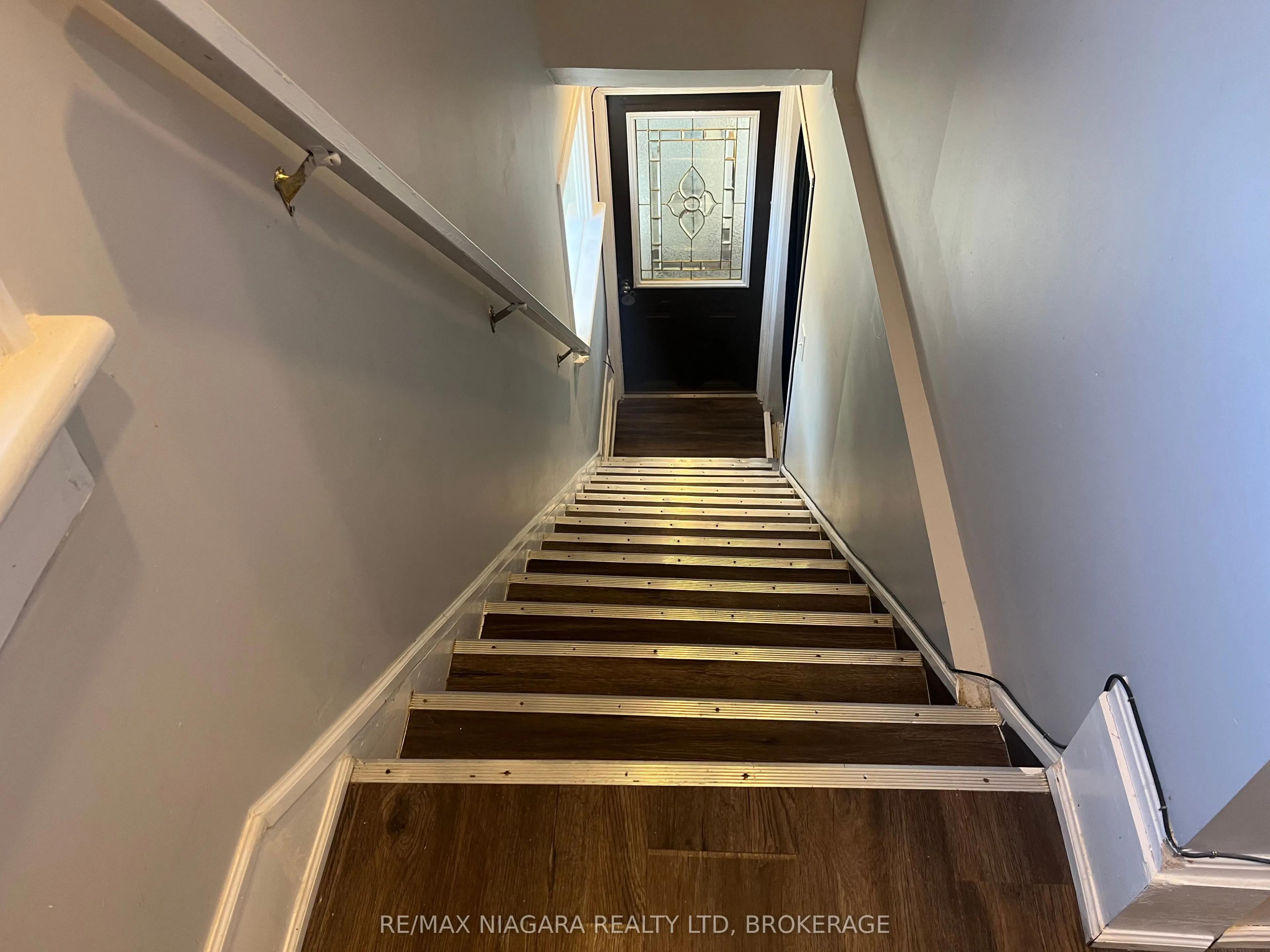 156 Bell Street, #UPPER UNIT