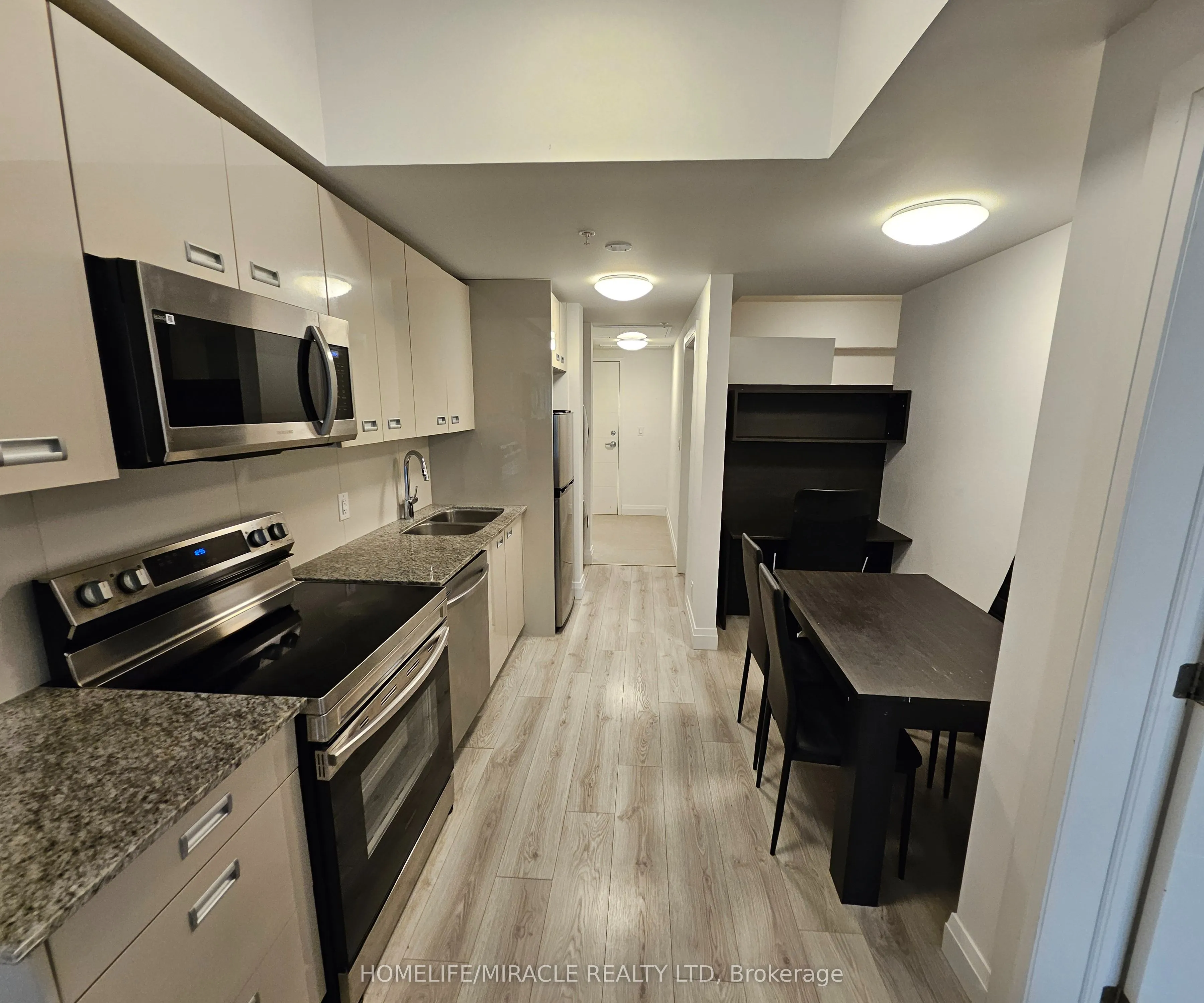 652 Princess Street, #420