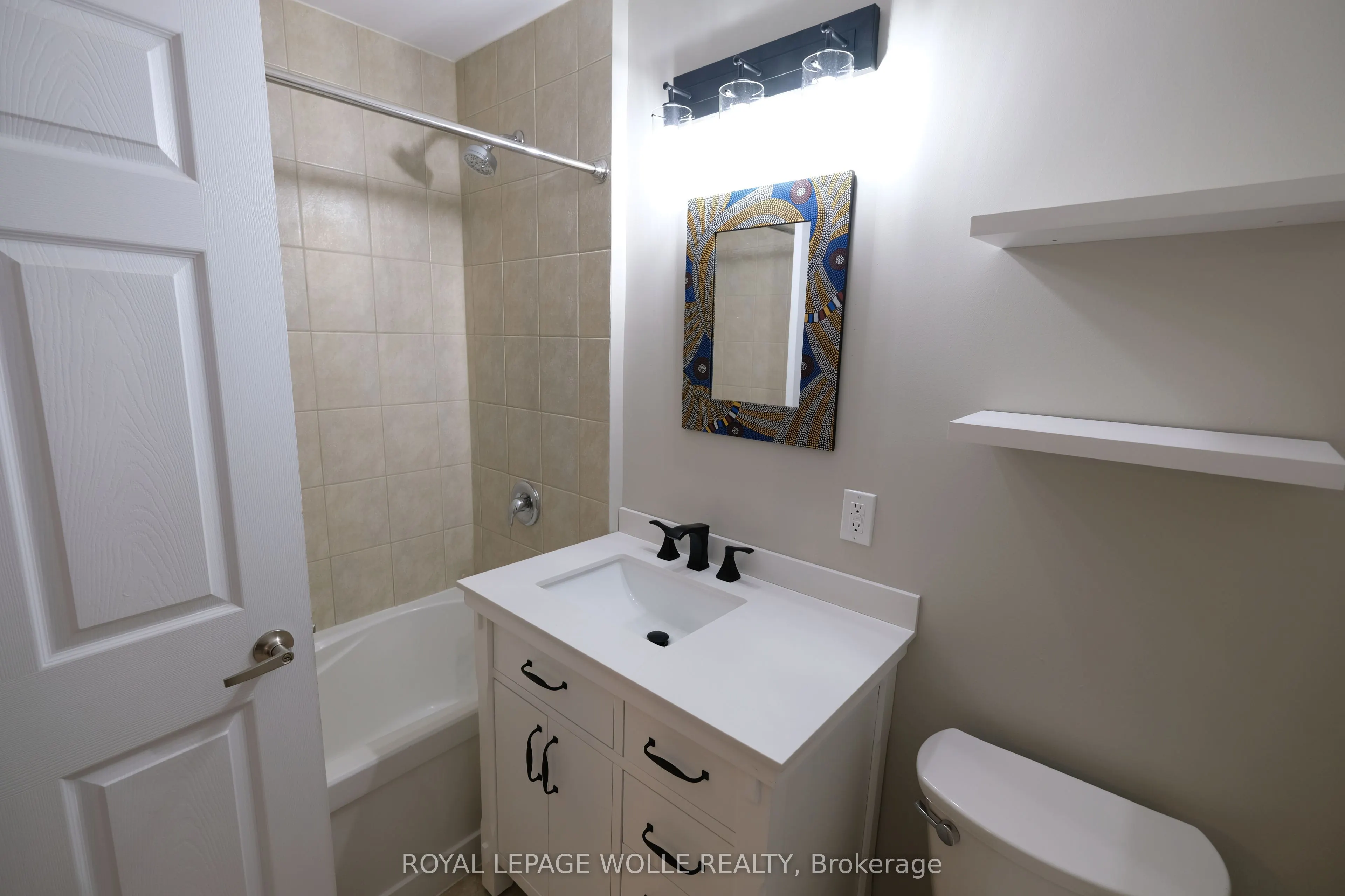 2 Colonial Drive N, #302