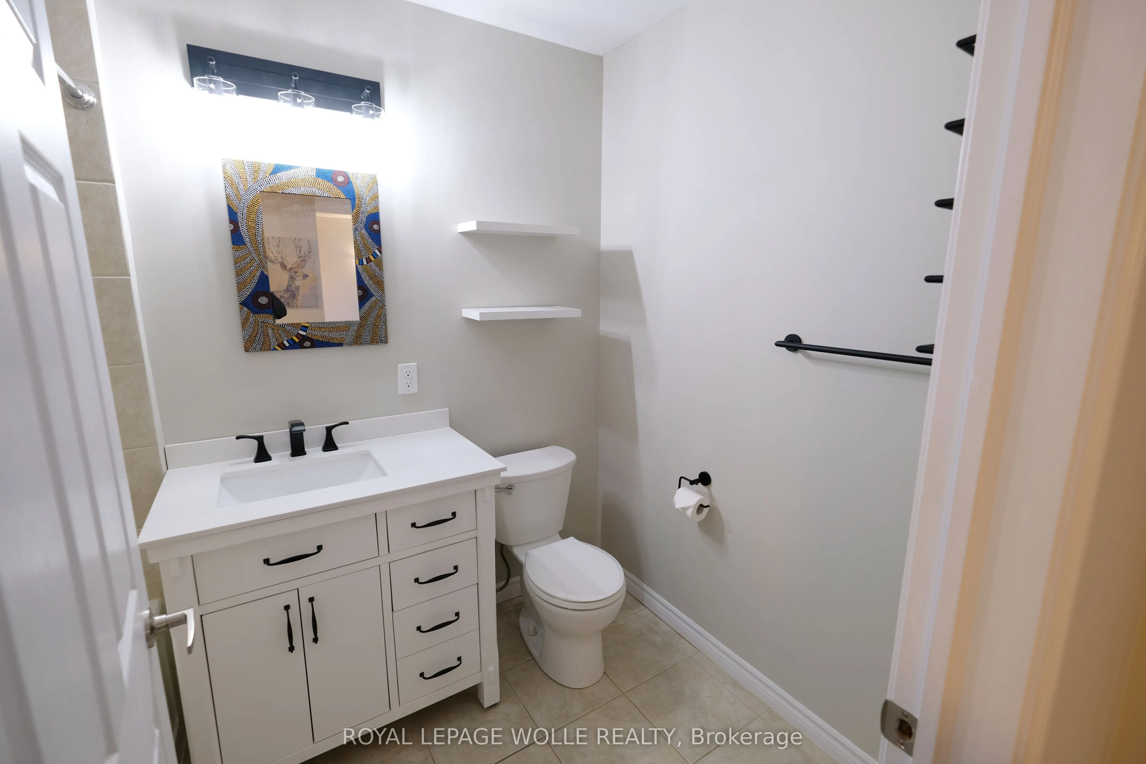 2 Colonial Drive N, #302